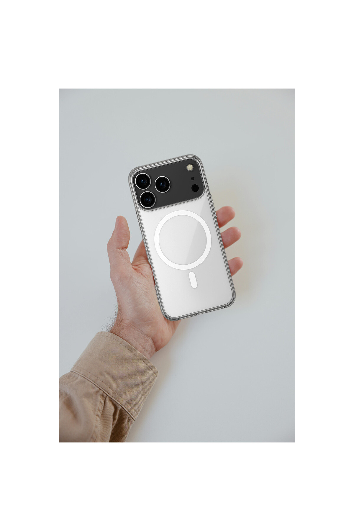 iPhone 17 Pro Max Kılıf Magneticsafe Şeffaf Silikon - Şeffaf