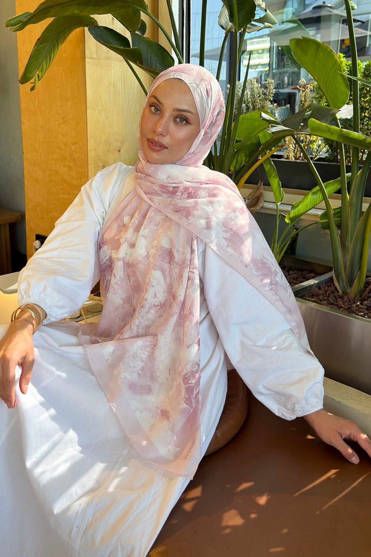 lamelif Gül Çiçek Desen Lara Soft Şal Şeker Pembesi görsel 2