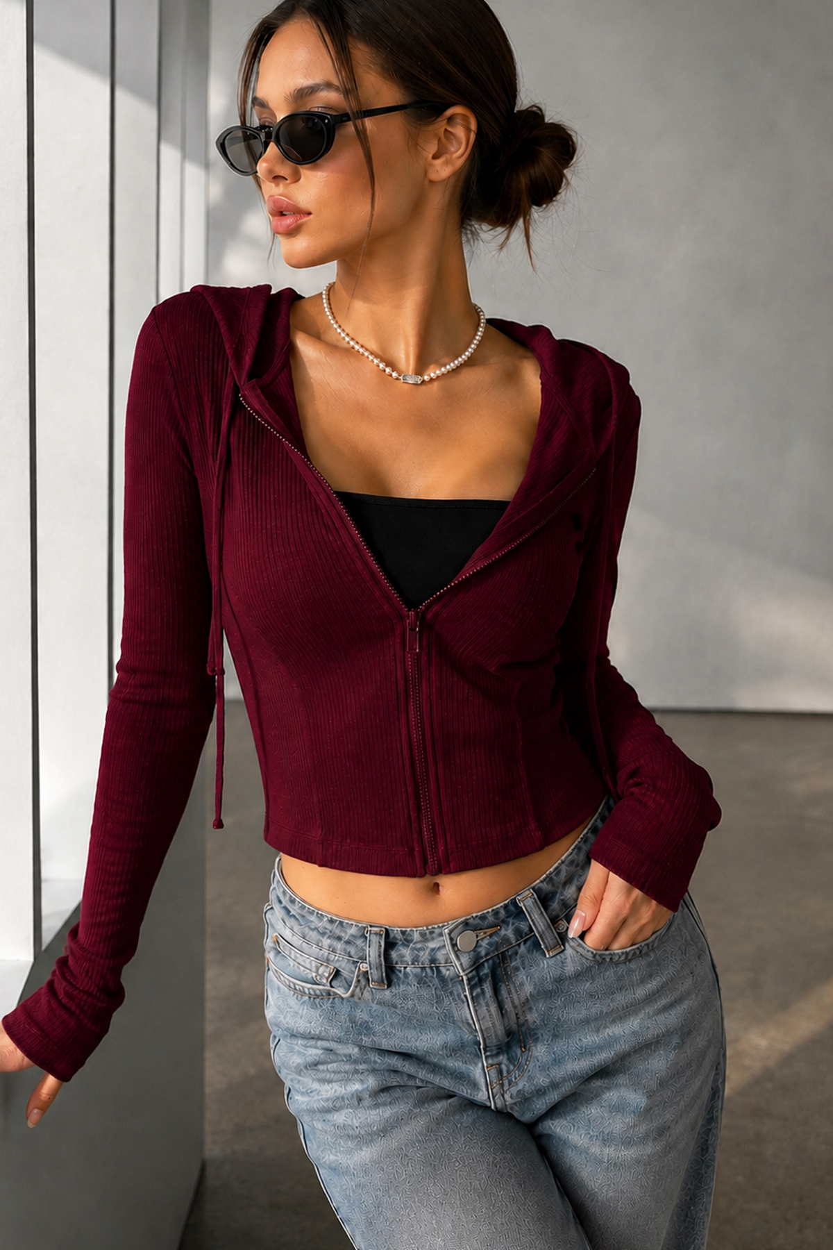 İlayda Toprak Rolly Bordo Fitilli Kumaş Likralı Fermuarlı Slim Fit Kapüşonlu Soft Esnek Uzun Kollu Bluz