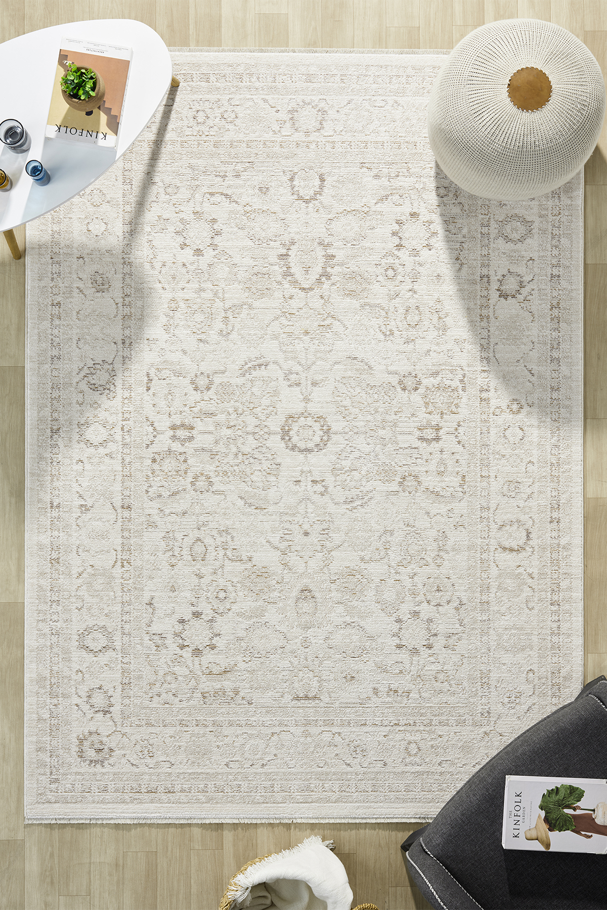 Aloria 100% Polyester Vintage Modern Woven Living Room Rug