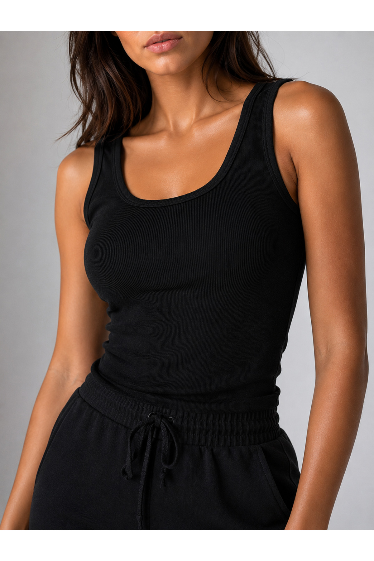 HELMİRA Kadın Siyah Askılı Kaşkorse Kumaş Fitilli Görünümlü Slim-Fit Basic Bluz-Atlet görsel 5