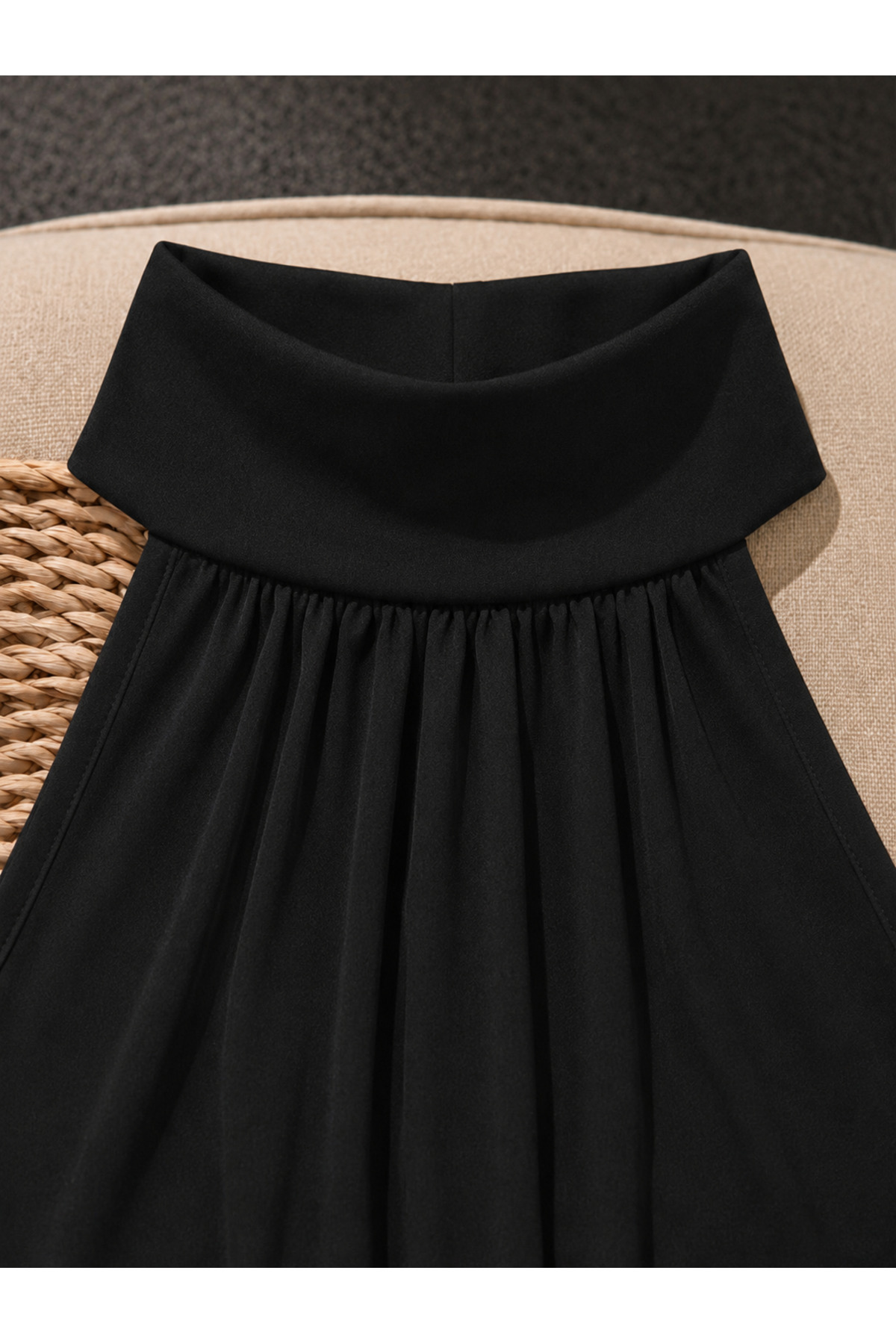 poswicon siyah Halter Yaka Büzgülü Drapeli Şık crop Bluz görsel 3