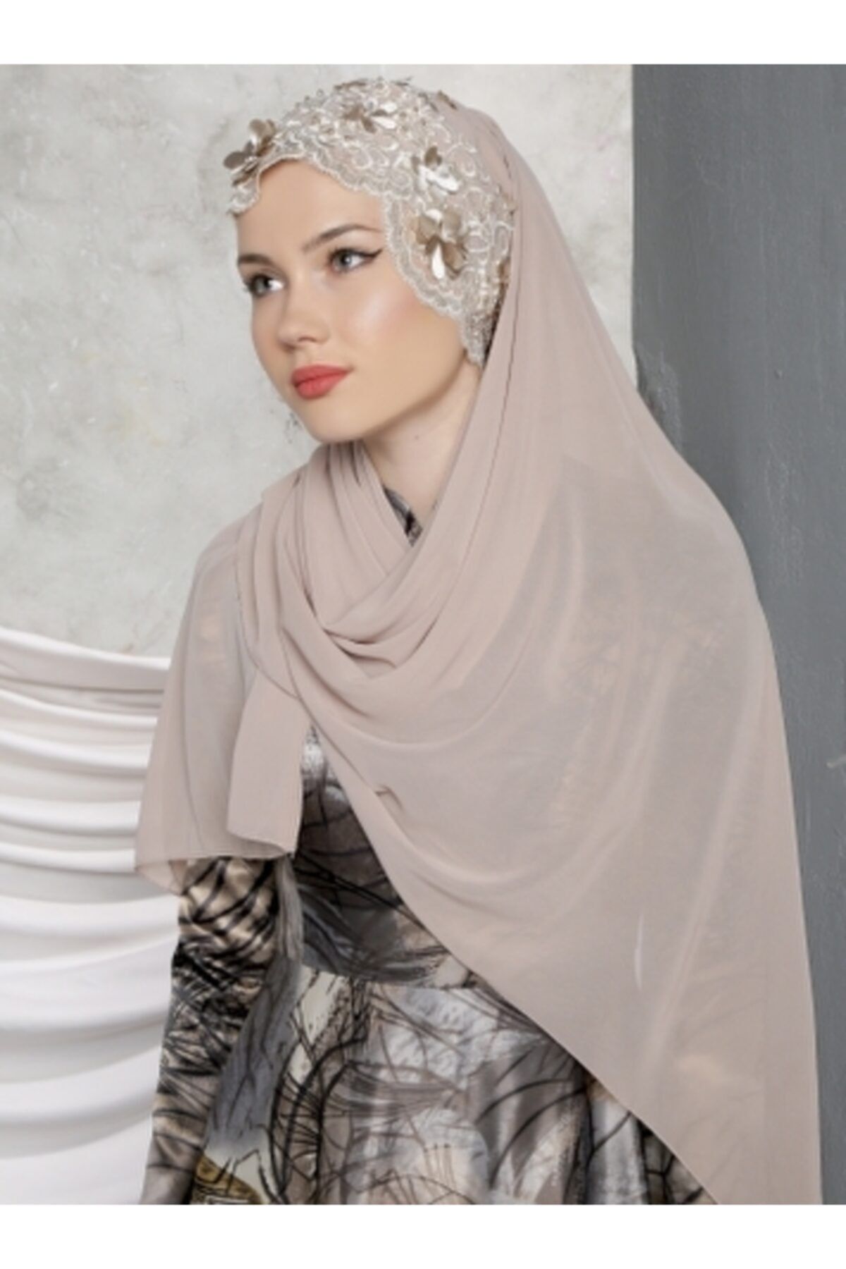 Differenza-Three Dimensional Shawl \ Beige 6