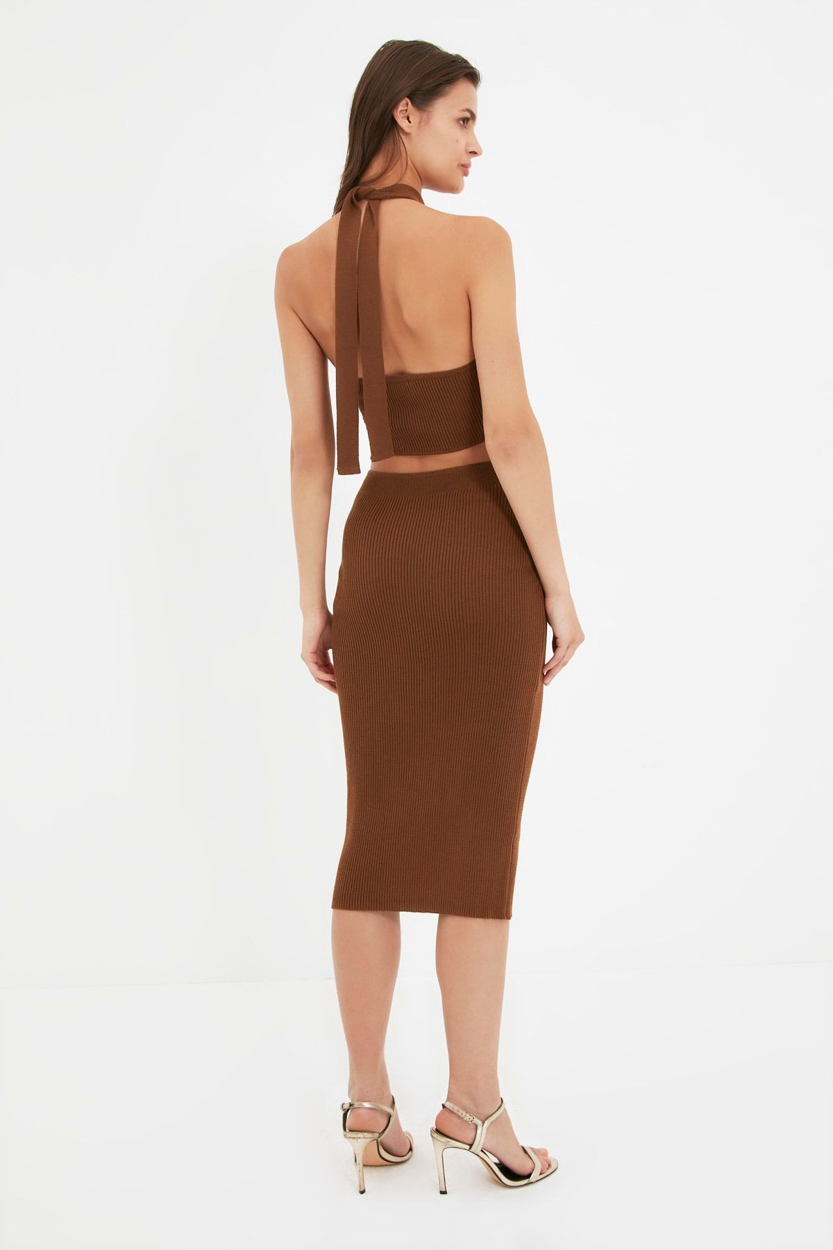 Trendyol Collection Kleid Braun Bodycon Fast ausverkauft