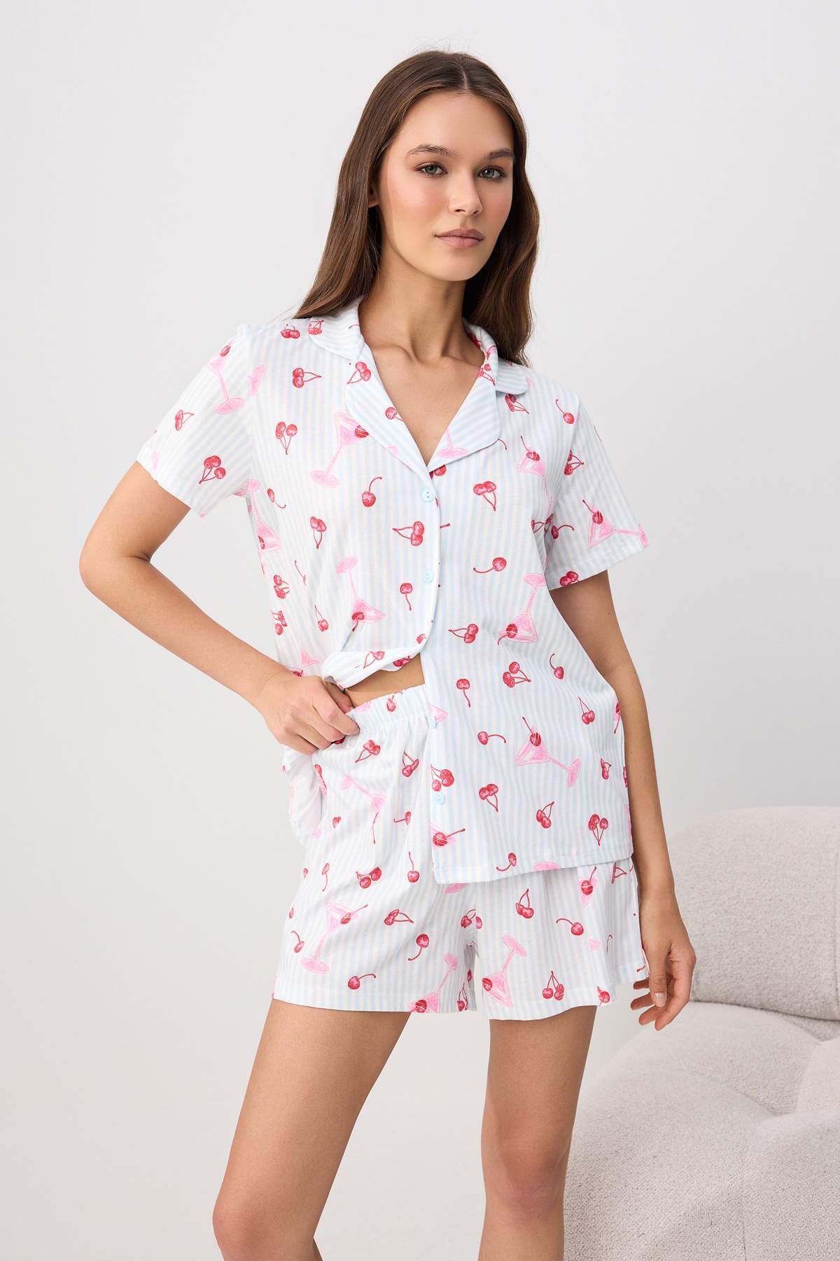 Trendyolmilla Mavi %100 Pamuk Eğlenceli Kiraz Desenli Örme Pijama Takımı THMSS26PT00120