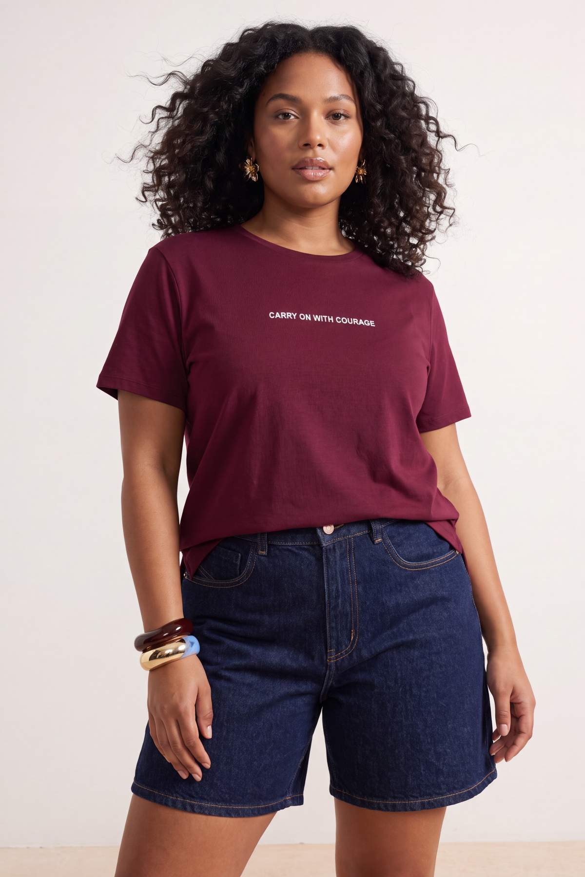 Trendyolmilla Curve Mürdüm Fit Slogan Baskılı Bisiklet Yaka %100 Pamuk Örme Büyük Beden T-Shirt TBBSS23BF00022