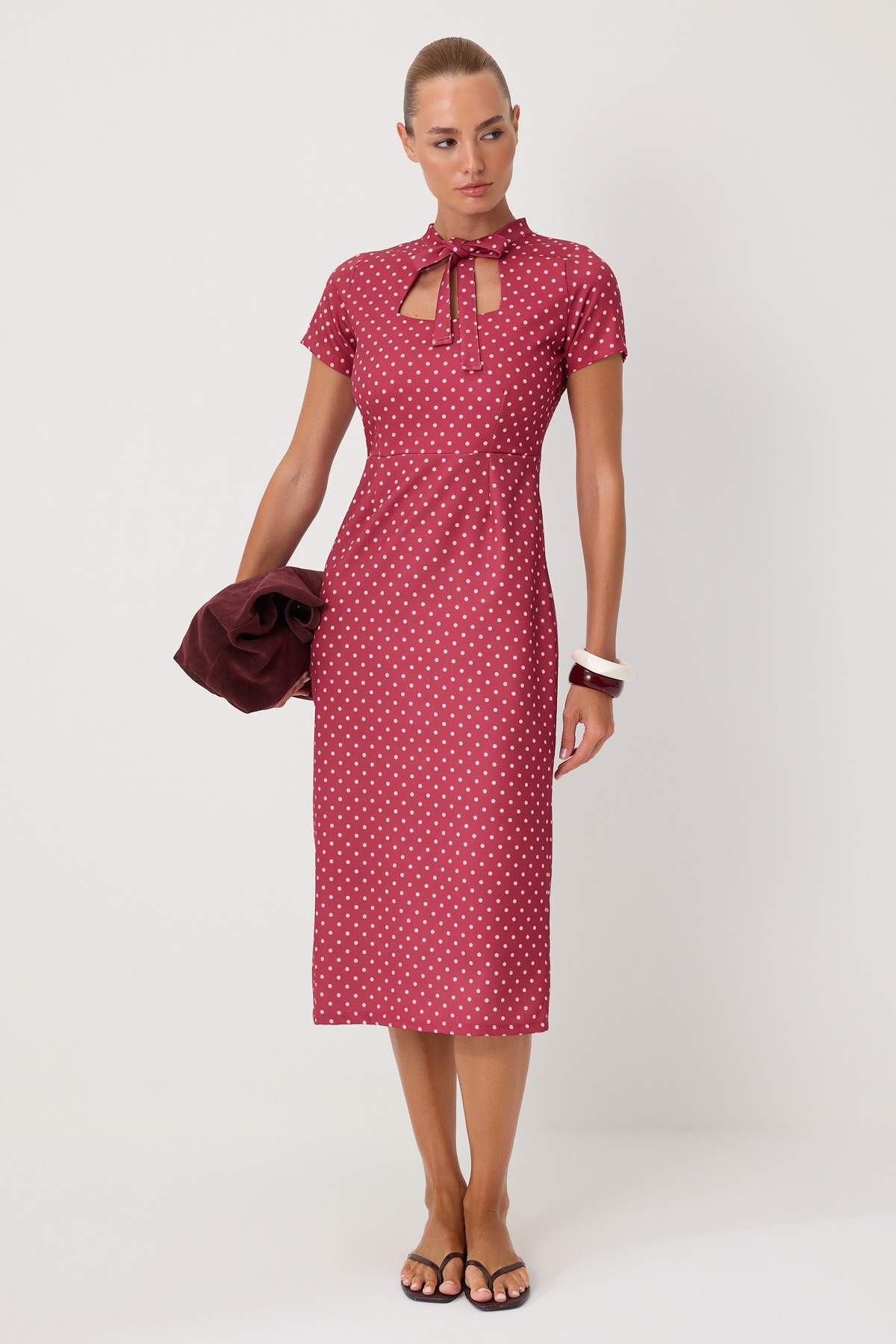 Trendyolmilla Bordo Puantiyeli Midi Dokuma Elbise TWOSS26EL01040