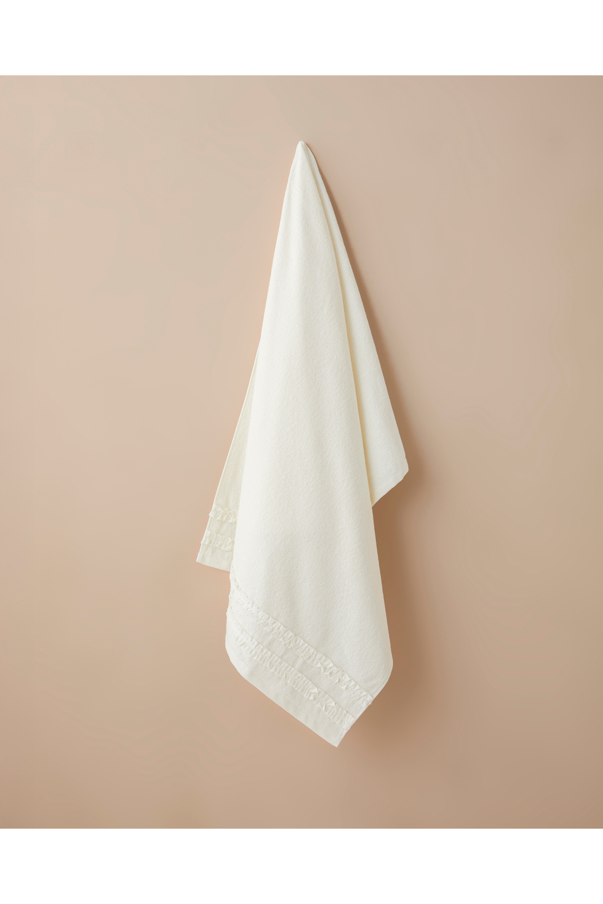 Soft Ruffle Pamuk Banyo Havlusu 70x140 cm Fildişi