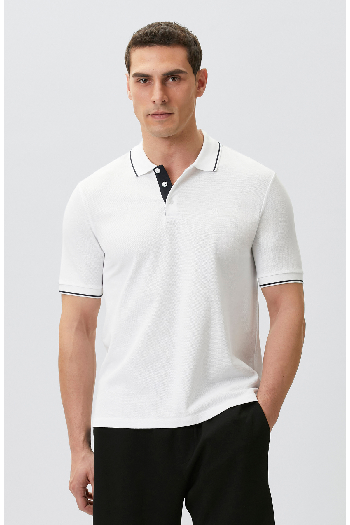 White Polo Neck Paste Colorful T-shirt