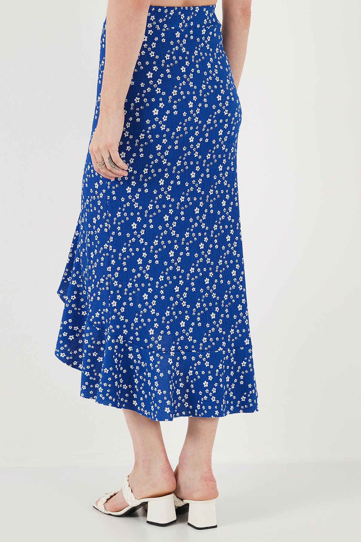 Lela  Çiçek Desenli Regular Fit Volanlı Yüksek Bel Midi Boy Yırtmaçlı Etek ETEK 5869012 - Görsel 7