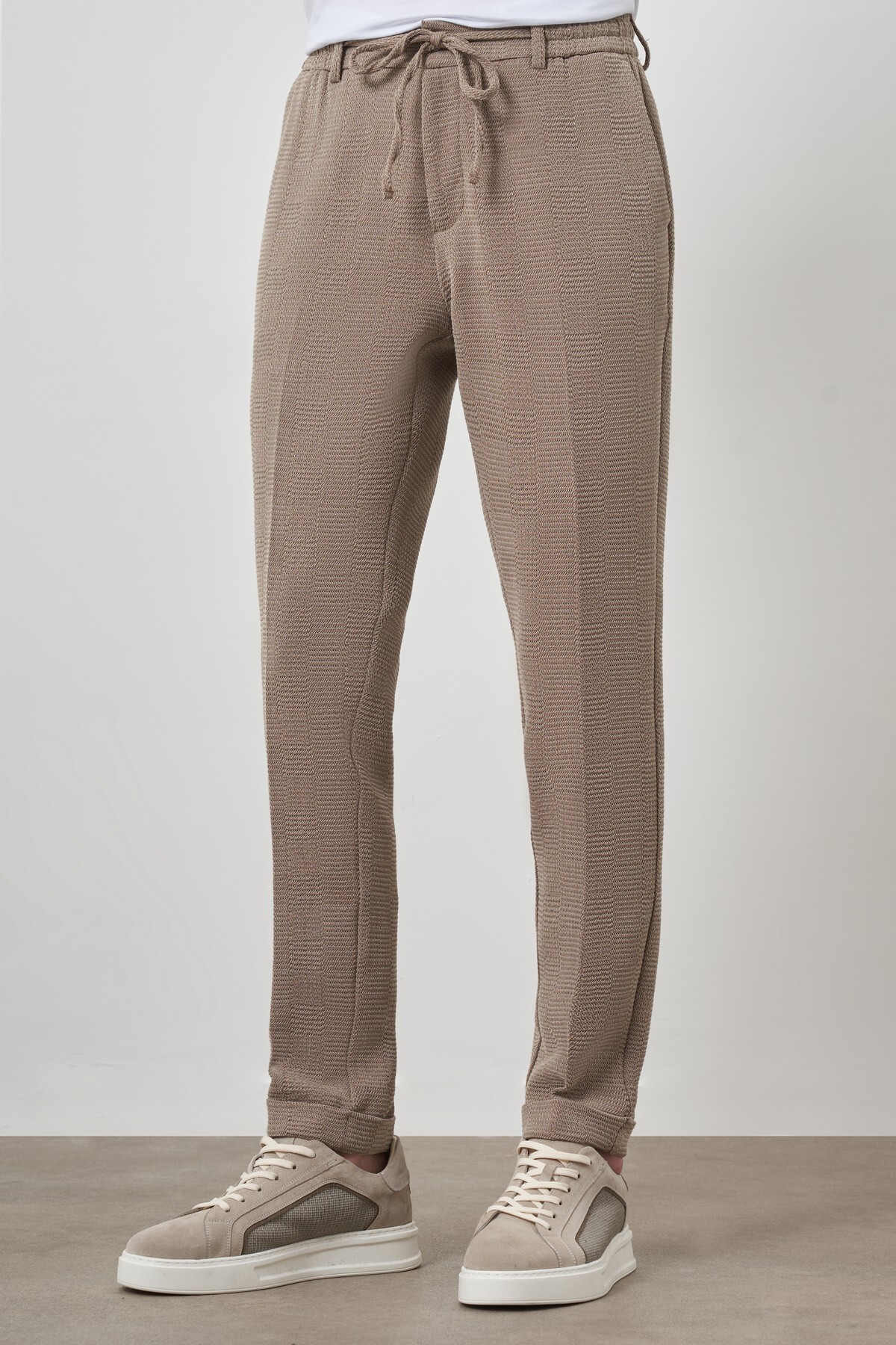 Men's Beige Trend Slim Fit Drawstring Jogger Pants
