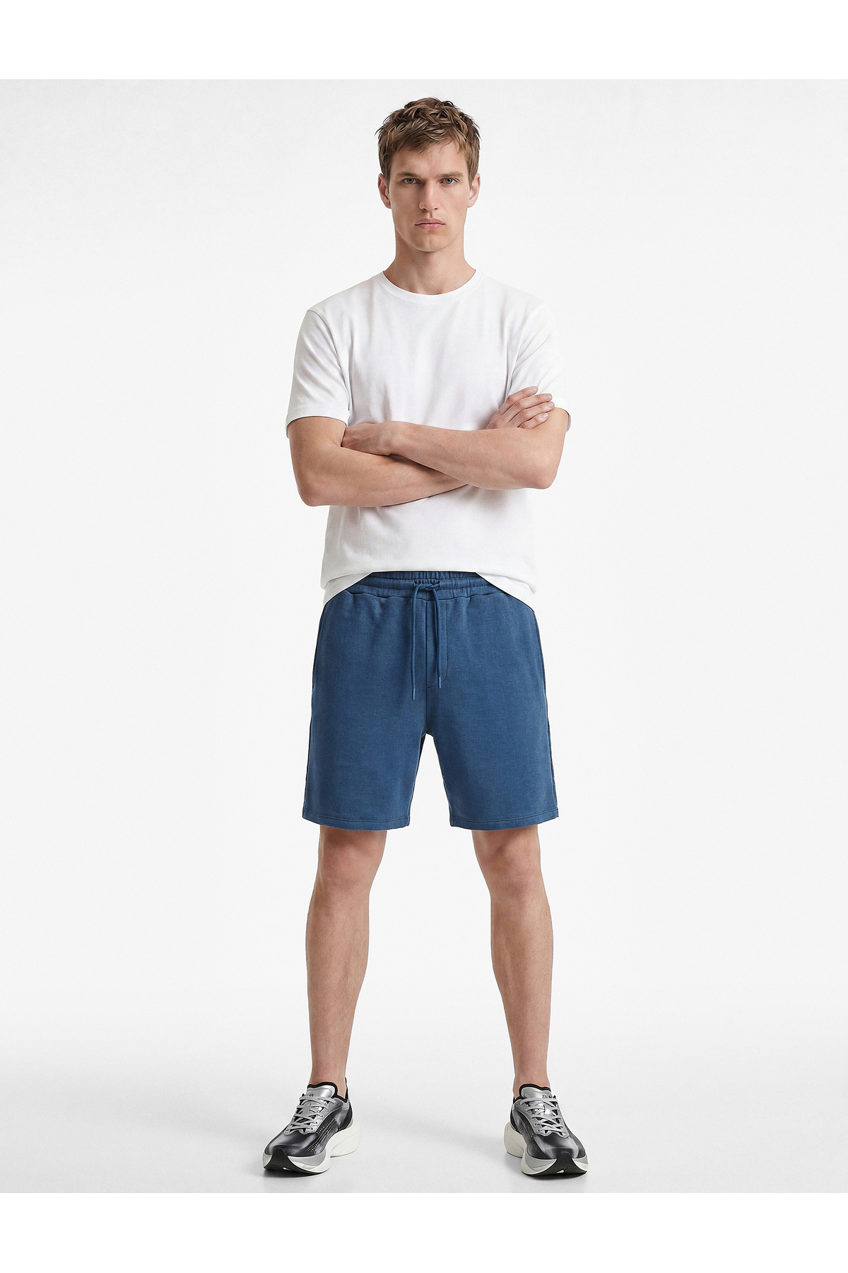 Koton Modal Karışımlı Cepli Straight Fit Beli Bağcıklı Spor Şort