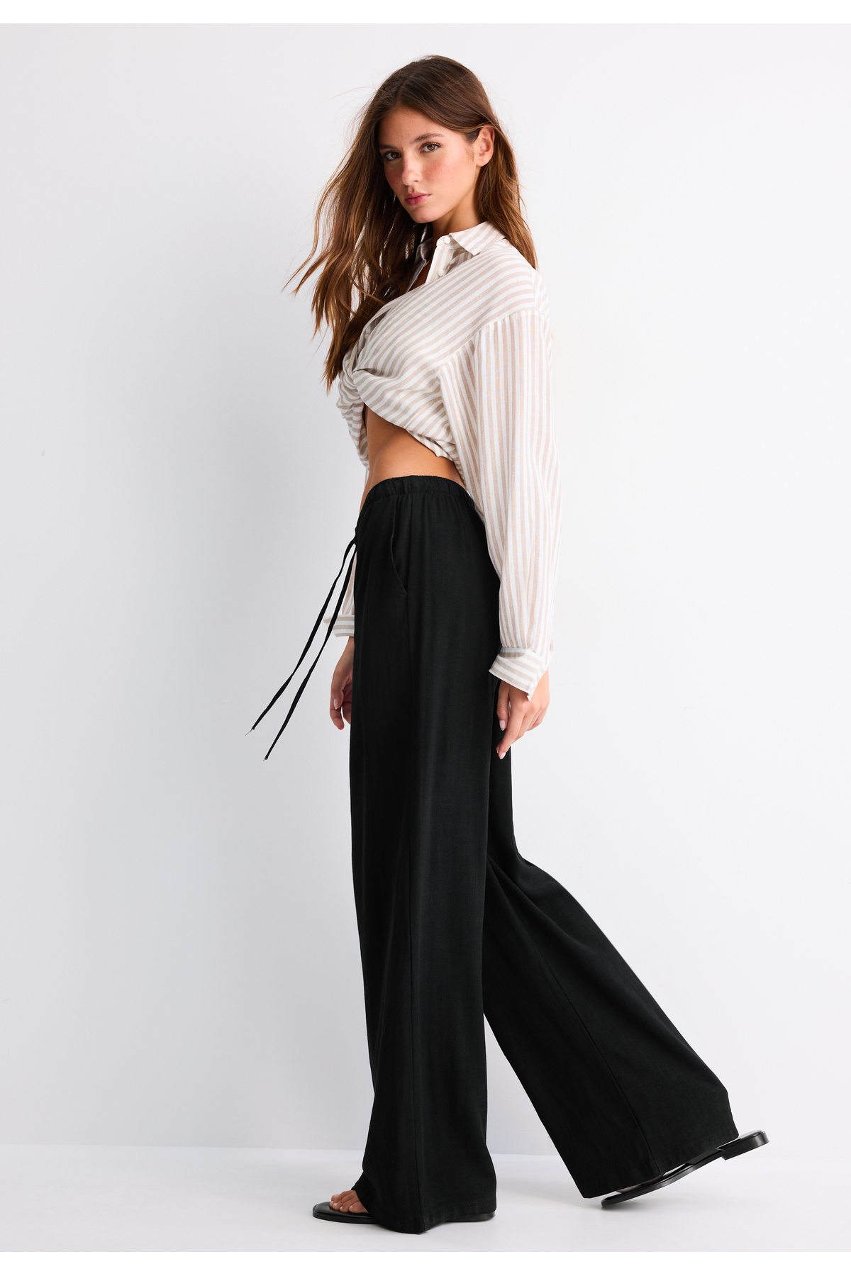 Linen Blend Loose Fit Trousers