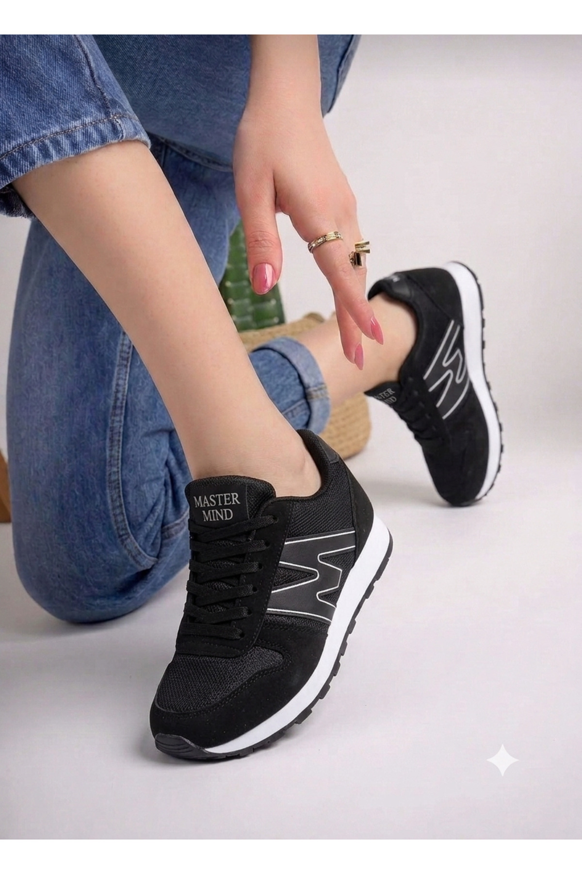 WEBORN Unisex Black White Lace-Up Mesh Breathable Comfortable Sole Children's Walking Sneaker Sports Shoes