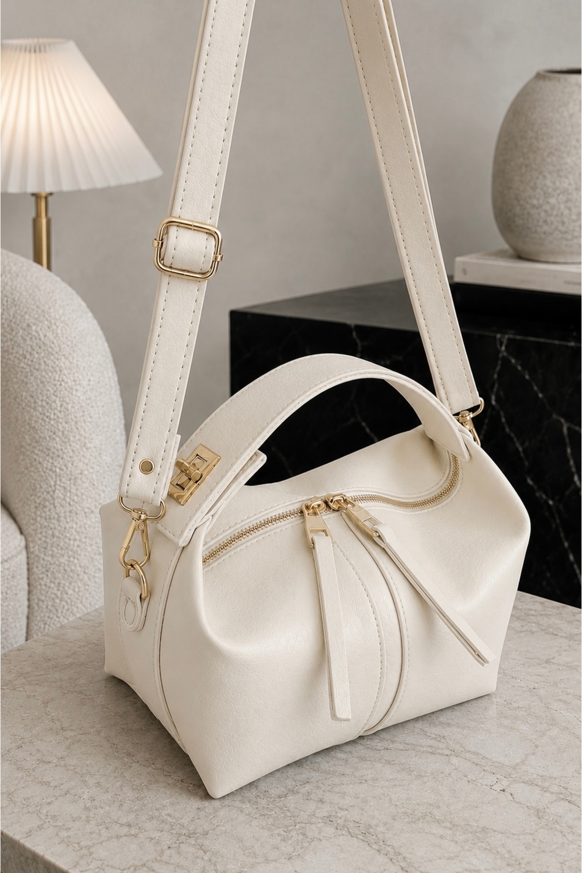 Women's Archel Leather Handbag Cream