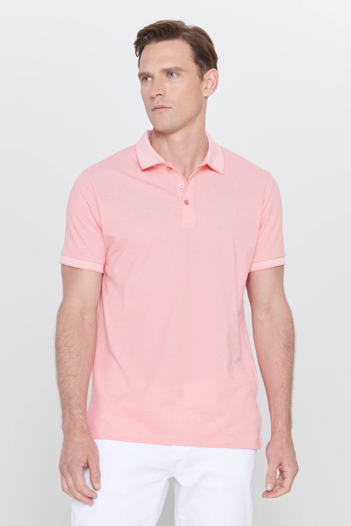 AC&Co / Altınyıldız Classics Erkek Çekmeyen Pamuklu Kumaş Slim Fit Dar Kesim Pembe-Beyaz Kıvrılmaz Polo Yaka Tişört görsel 2
