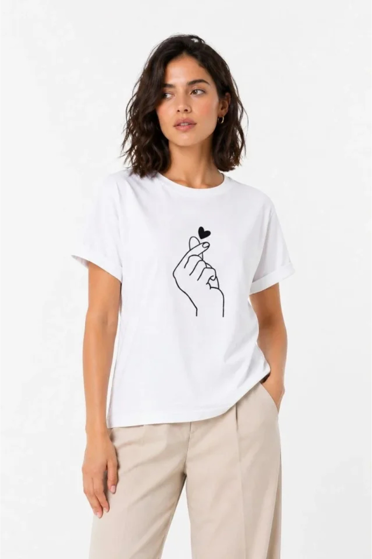 Kore Parmak Kalp Aşk Temalı Minimal Baskılı Tişört Yazlık Kısa Kol T-Shirt - Beyaz