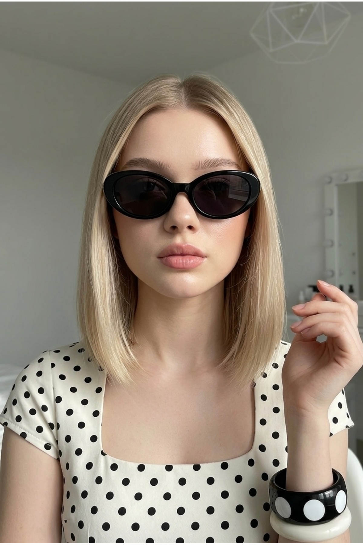 Chunky Frame Monaco Vintage Siyah Gold Detaylı Oval Ultra Hafif Uv400 Filtreli Kadın Güneş Gözlüğü görsel 2