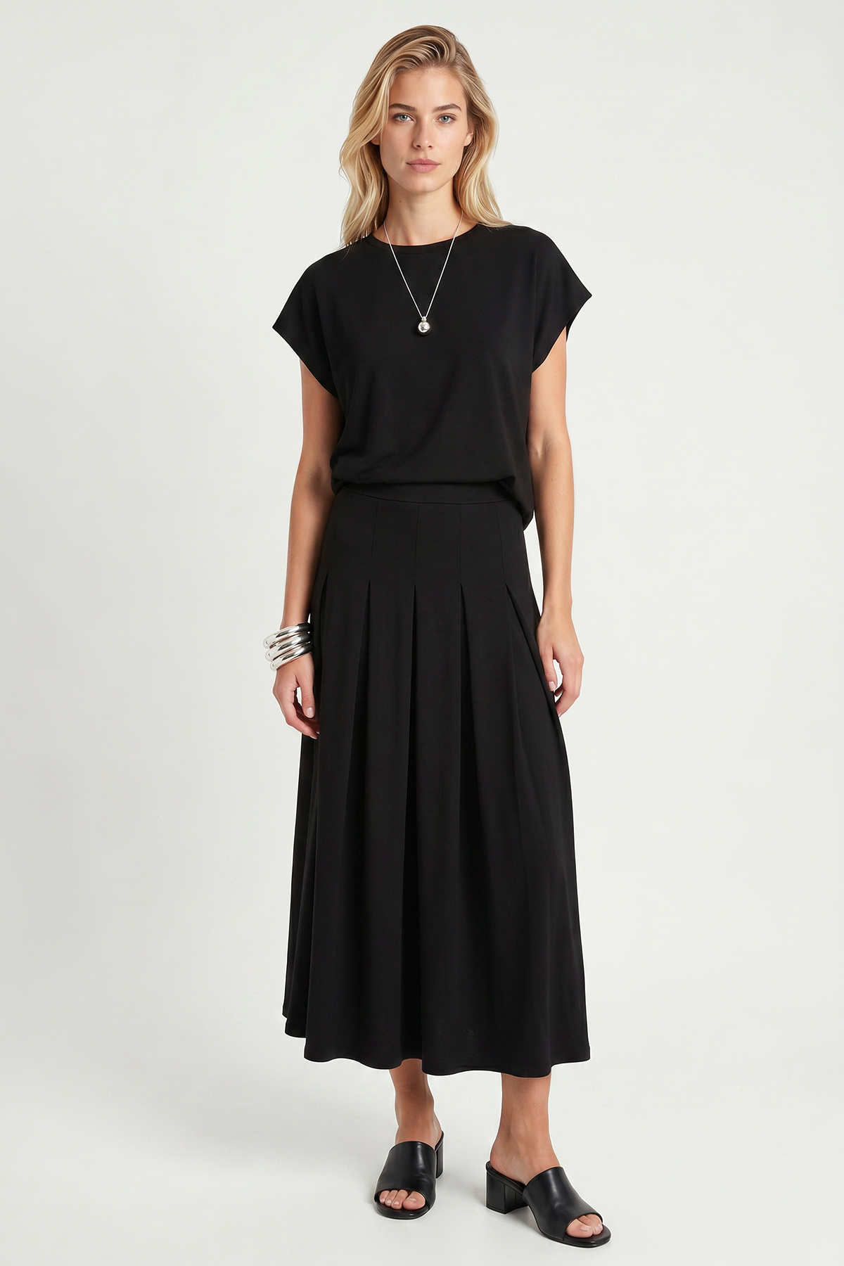 Modal WaddedT-shirt Skirt Set LNT0041 BLACK