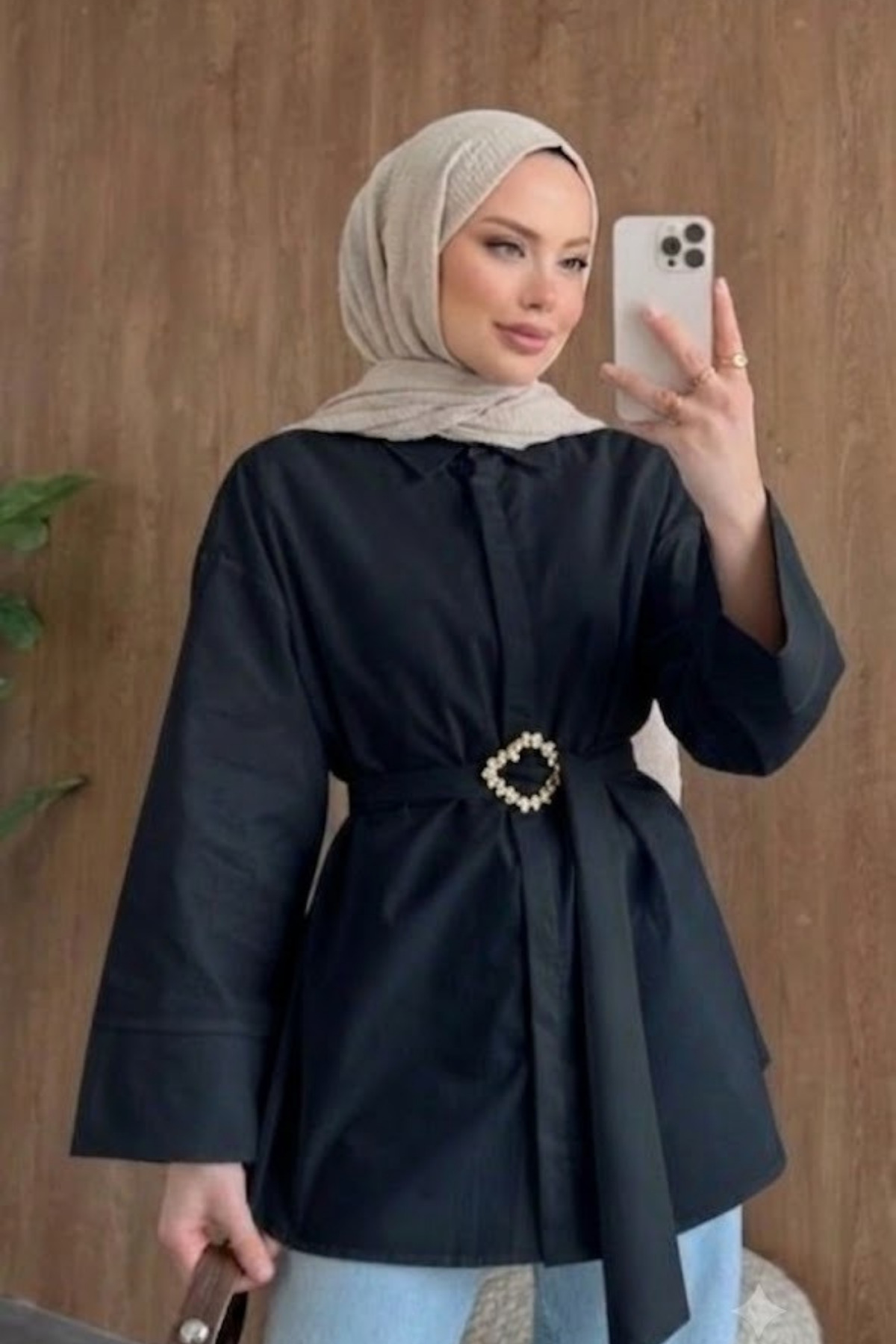 onlymoon Siyah Dokuma Kumaş Uzun Kuşaklı Gömlek Kadın Toka Detaylı Rahat Kesim Şık Tesettür Kombin