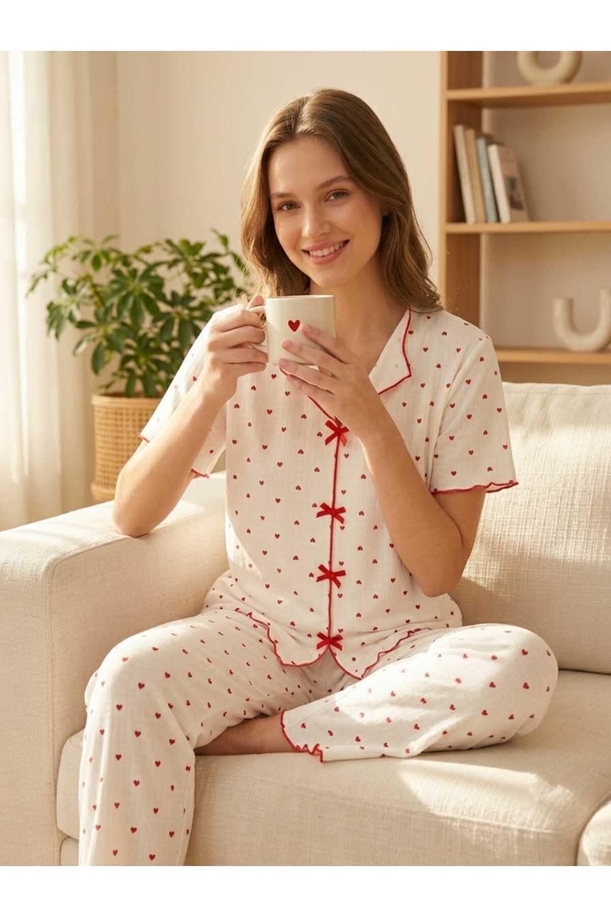 Sude HOMEWEAR Women's Short Sleeve Red Heart Patterned Bow Pajama Set