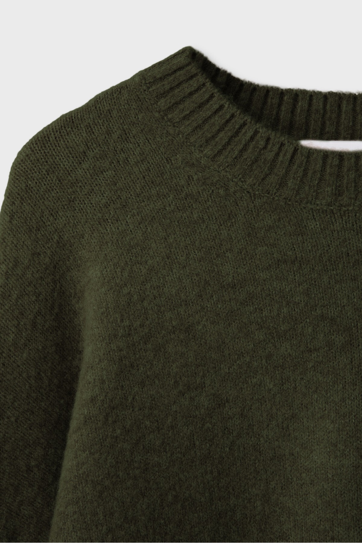 Stradivarius Yumuşak dokulu basic triko kazak görsel 8