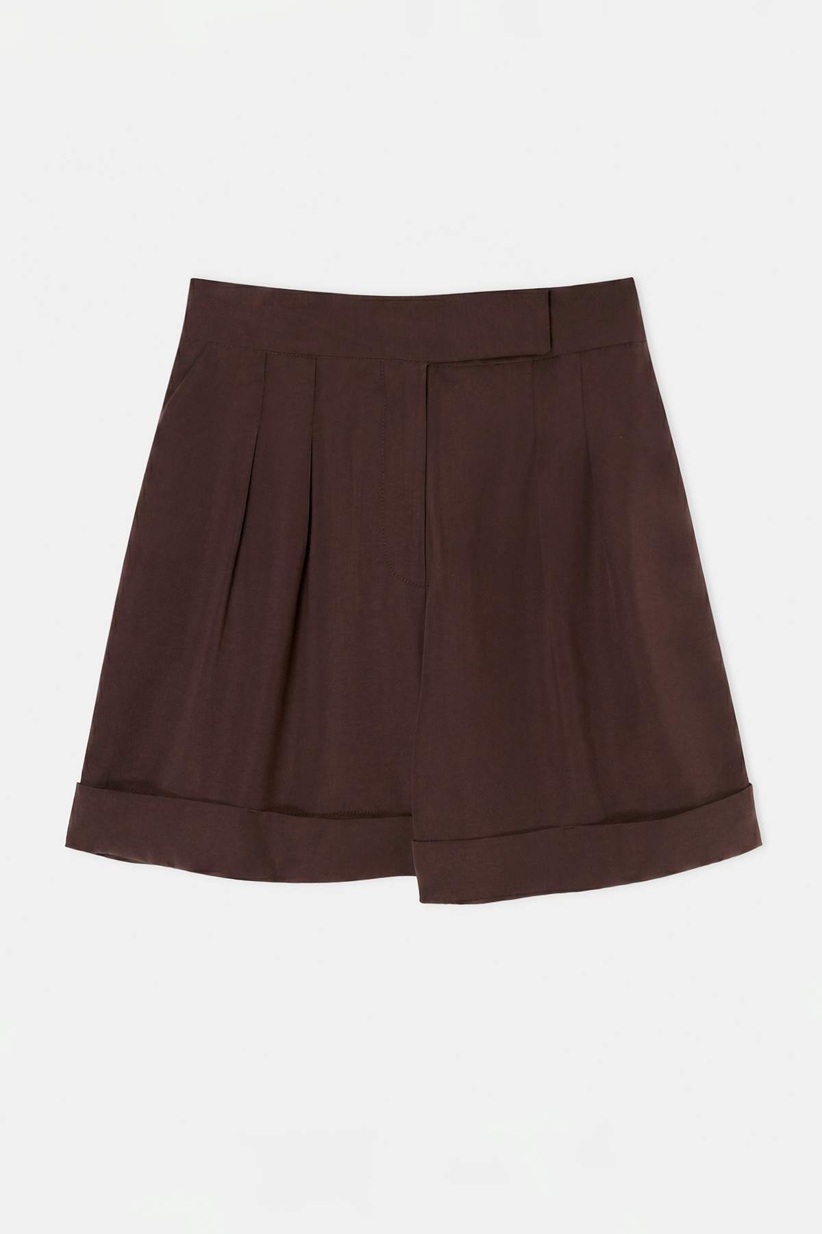 Drop by Trendyolmilla Kahverengi Duble Paçalı Pileli Rahat Kalıp Şort TDRSS26SR00018