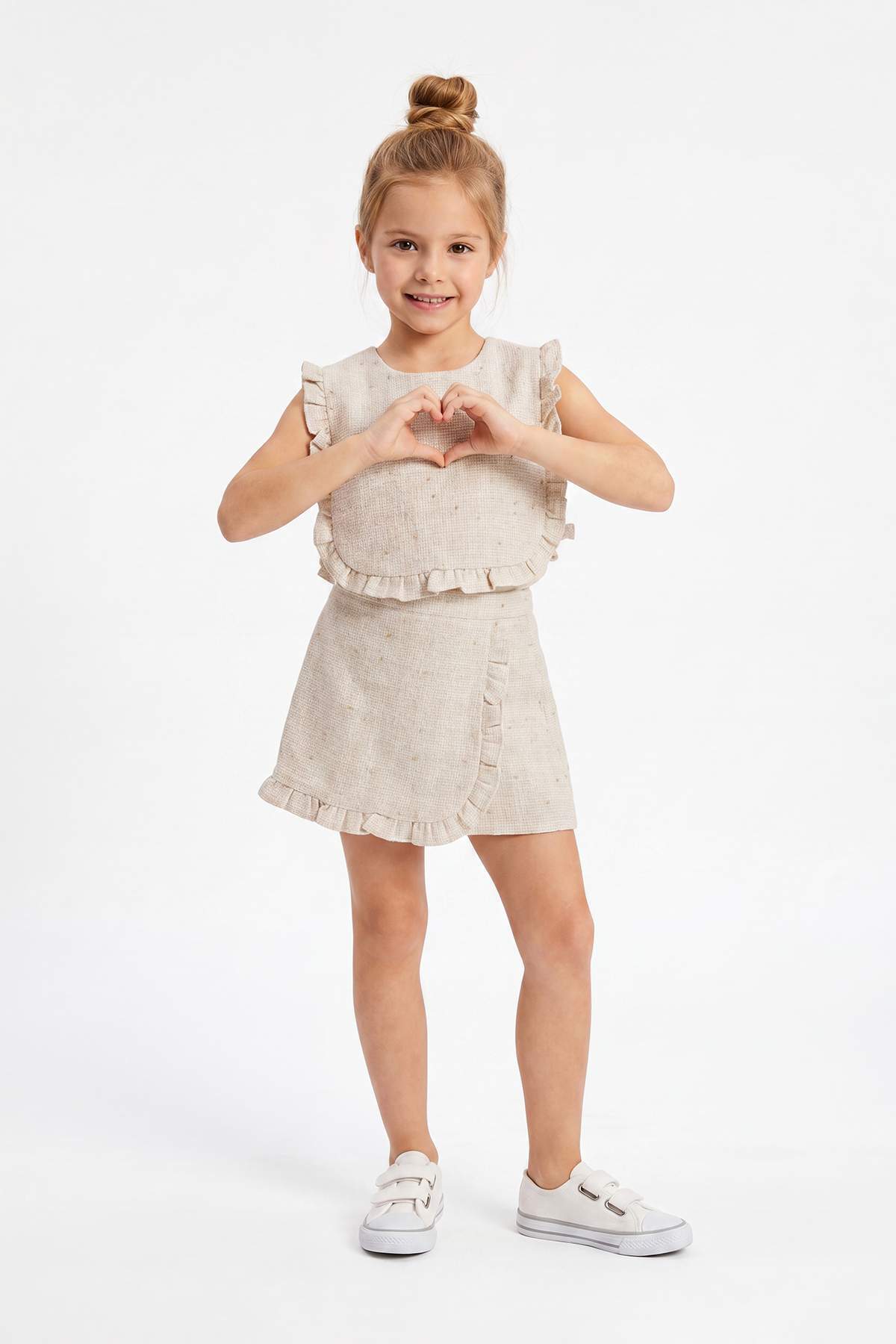 TRENDYOLKIDS Ecru Plain Woven dívčí souprava spodního a horního dílu TKDSS26A...