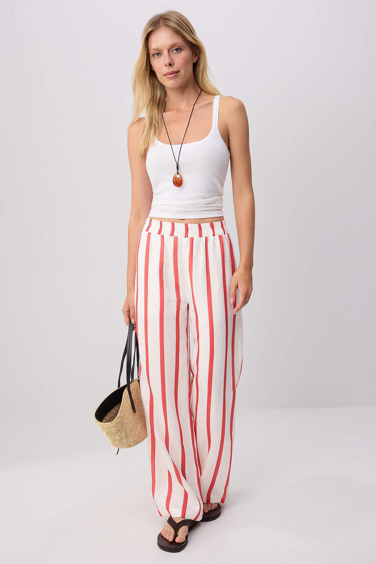 Trendyolmilla Beyaz Çizgili %100 Keten Pantolon TWOSS26PL00234