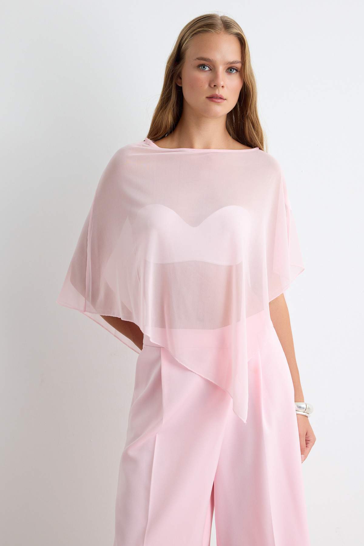 Trendyolmilla Pembe Regular/Normal Kalıp Pelerin Tül Esnek Örme Bluz TWOSS26BZ01040