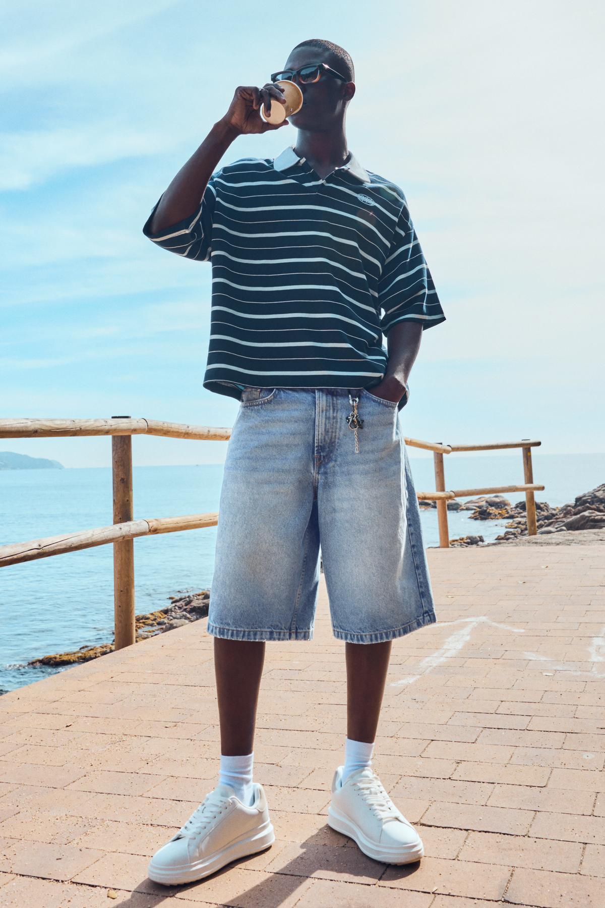 Baggy fit denim bermuda