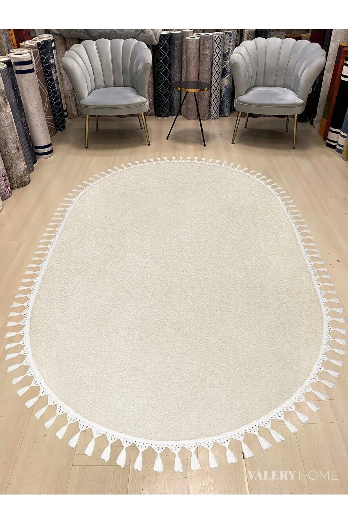 Vl Oval Comfort Pompom Fringed Plush Carpet Ecru