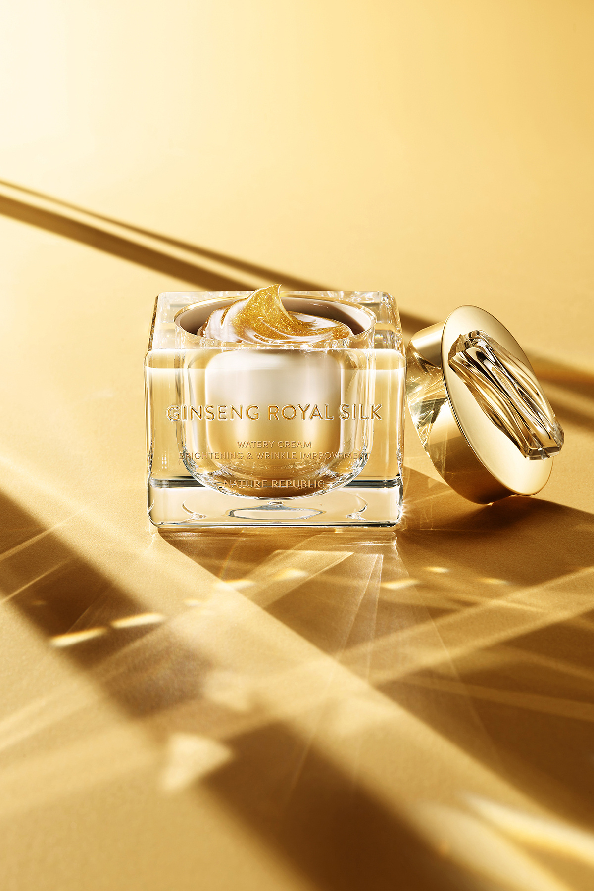 Nature Republic Ginseng Royal Silk Su Bazlı Yüz Kremi - Fiyatı