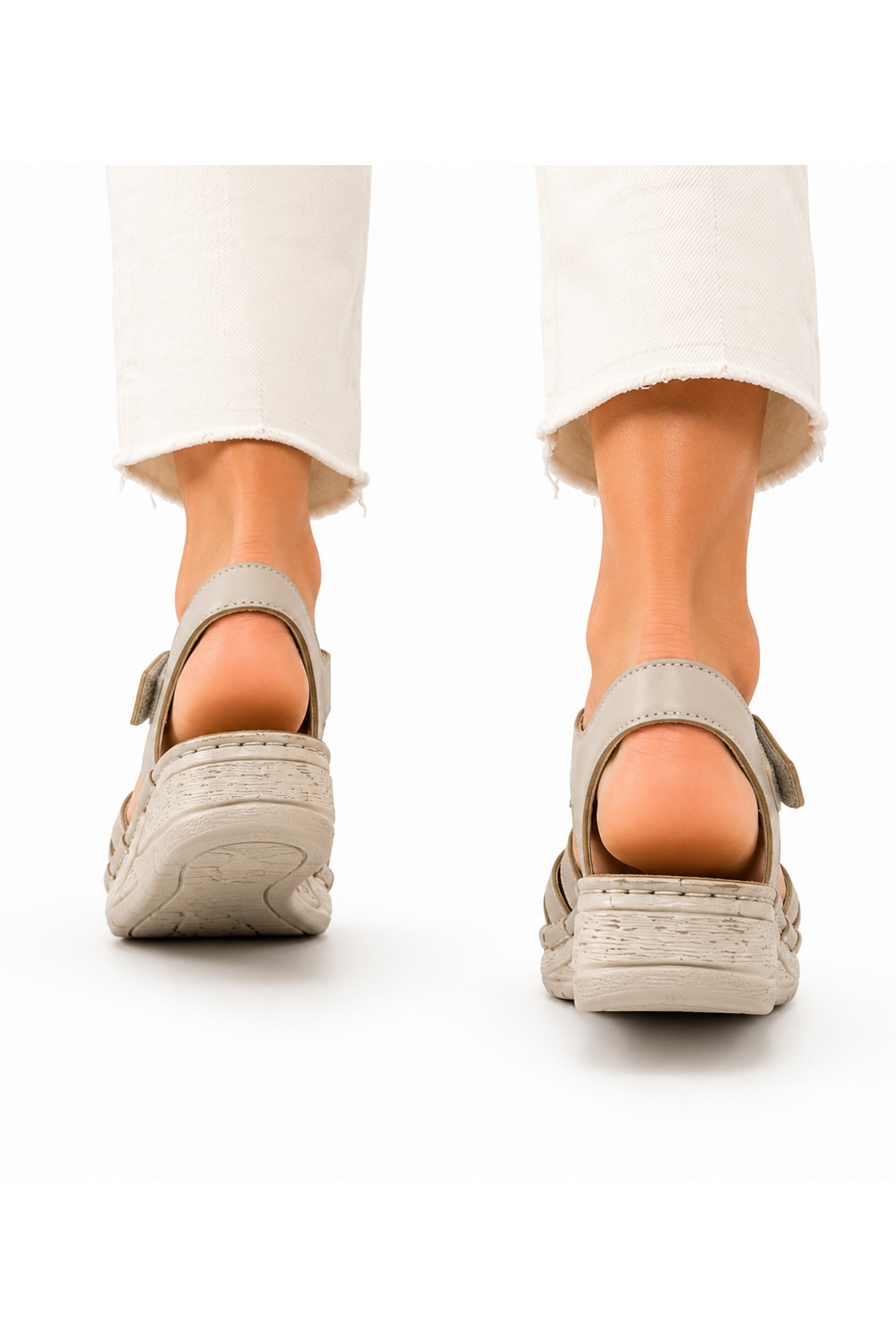 Cooka Shoes %100 Hakiki Deri Kadın Sandalet – Dolgu topuk - Anatomik Taban Günlük Rahat Kullanım – Bej
