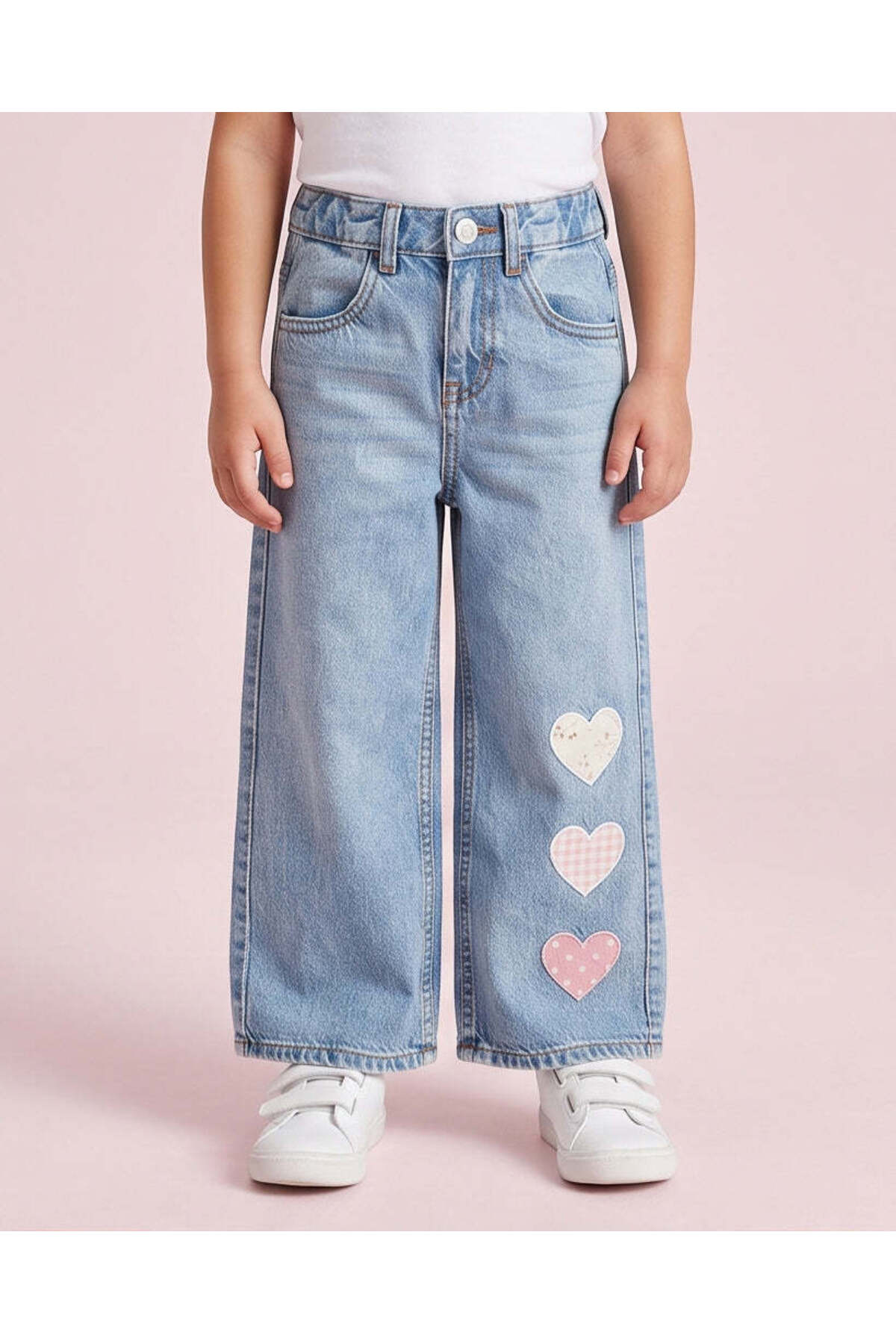 REDTAG Girls Light Wash Heart Applique Wide Leg Jeans