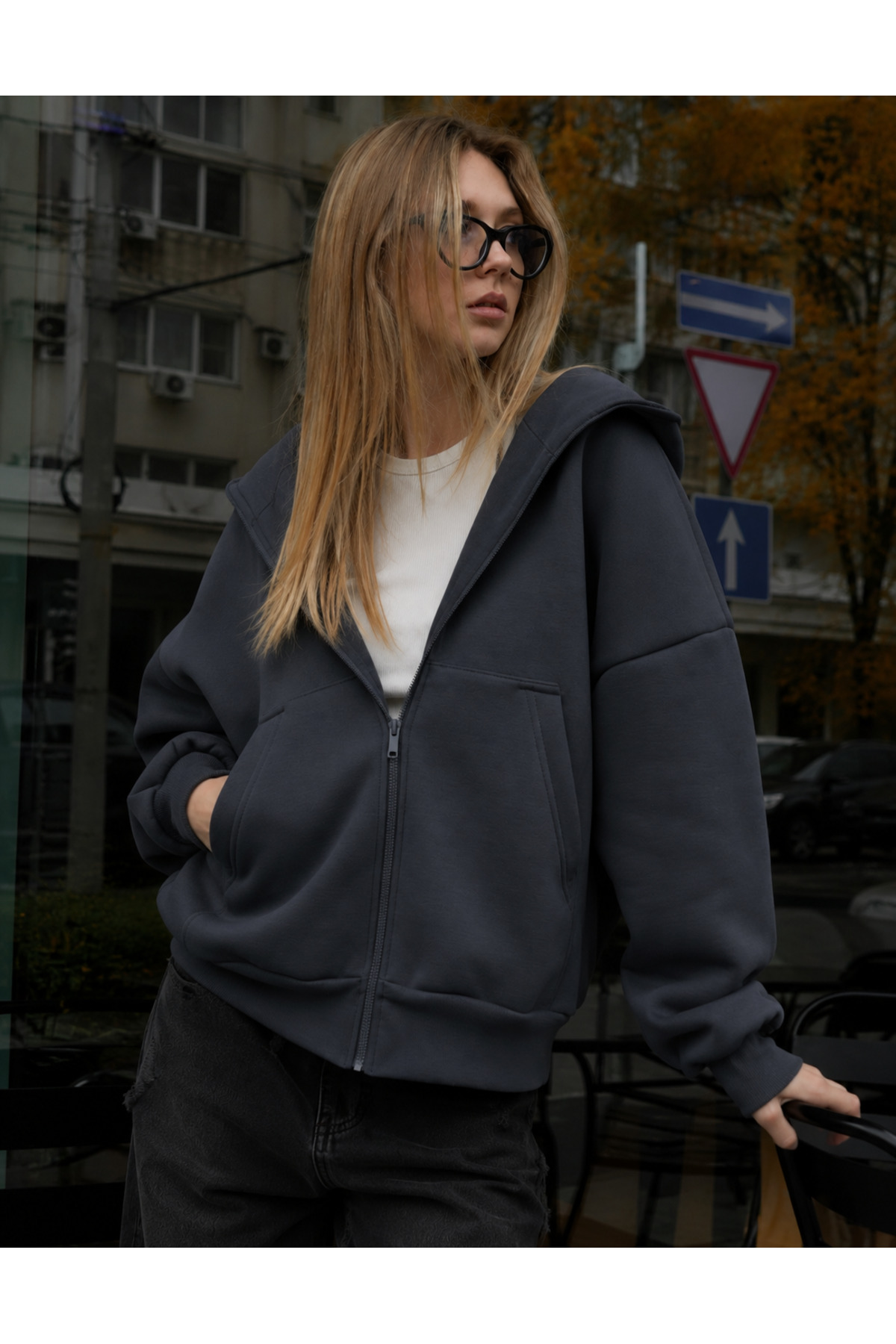 YAKAMEL KADIN OVERSİZE KAPÜŞONLU FERMUARLI HIRKA SWEATSHIRT görsel 3