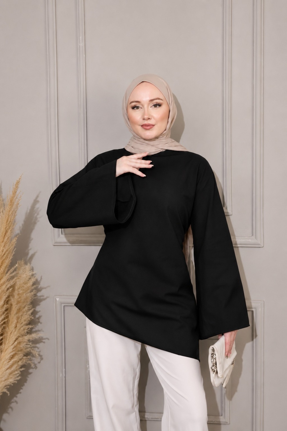 onlymoon Siyah %100 Keten Arkadan Bağlamalı Asimetrik Kesim Tunik | Geniş Kollu Doğal Pamuklu Oversize Günlük Tesettür Tunik | Rahat Şık Kadın Üst Giyim