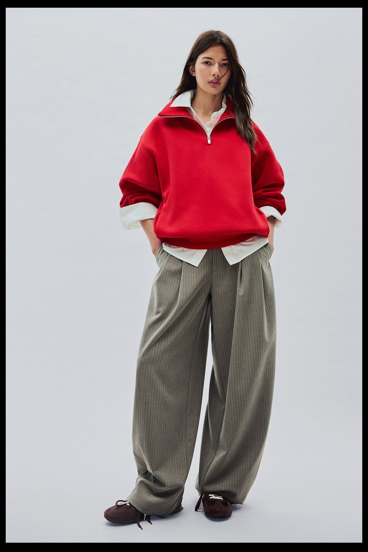 Bershka Dik yaka fermuarlı sweatshirt görsel 6