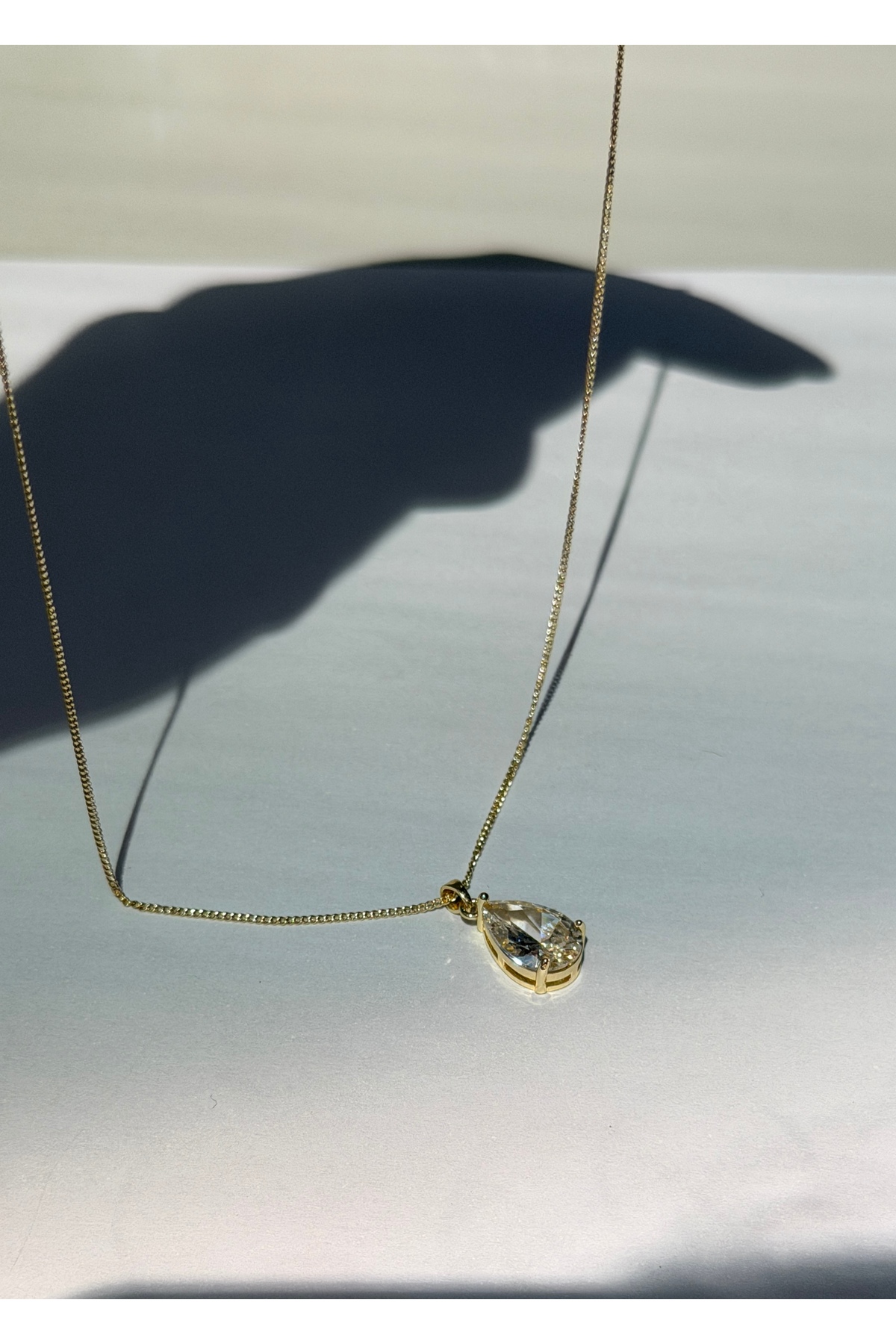KİLİGİSTANBUL 14 K Renginde Damla Taş Kolye 42+5 CM görsel 3