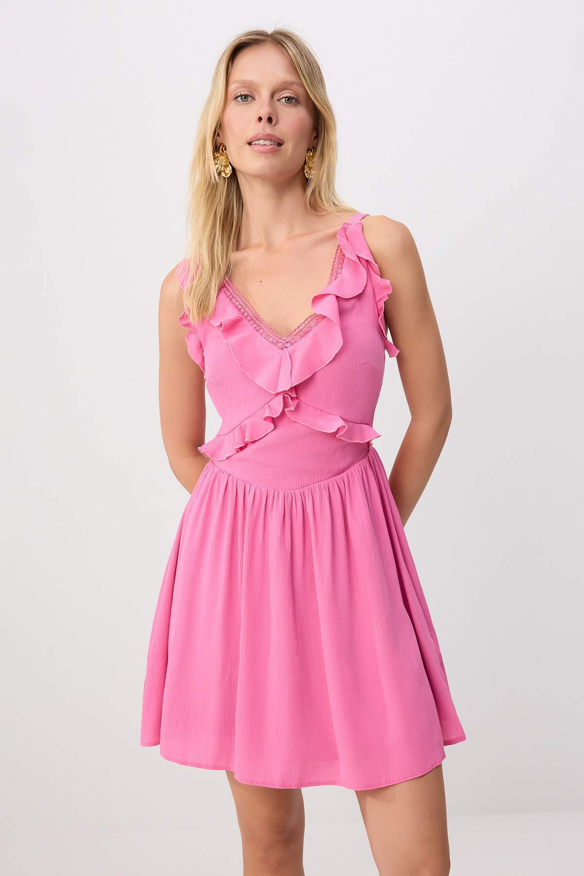 Trendyolmilla Fuşya Skater/Belden Açılan Kısa / Mini Dokuma Elbise TWOSS26EL00958