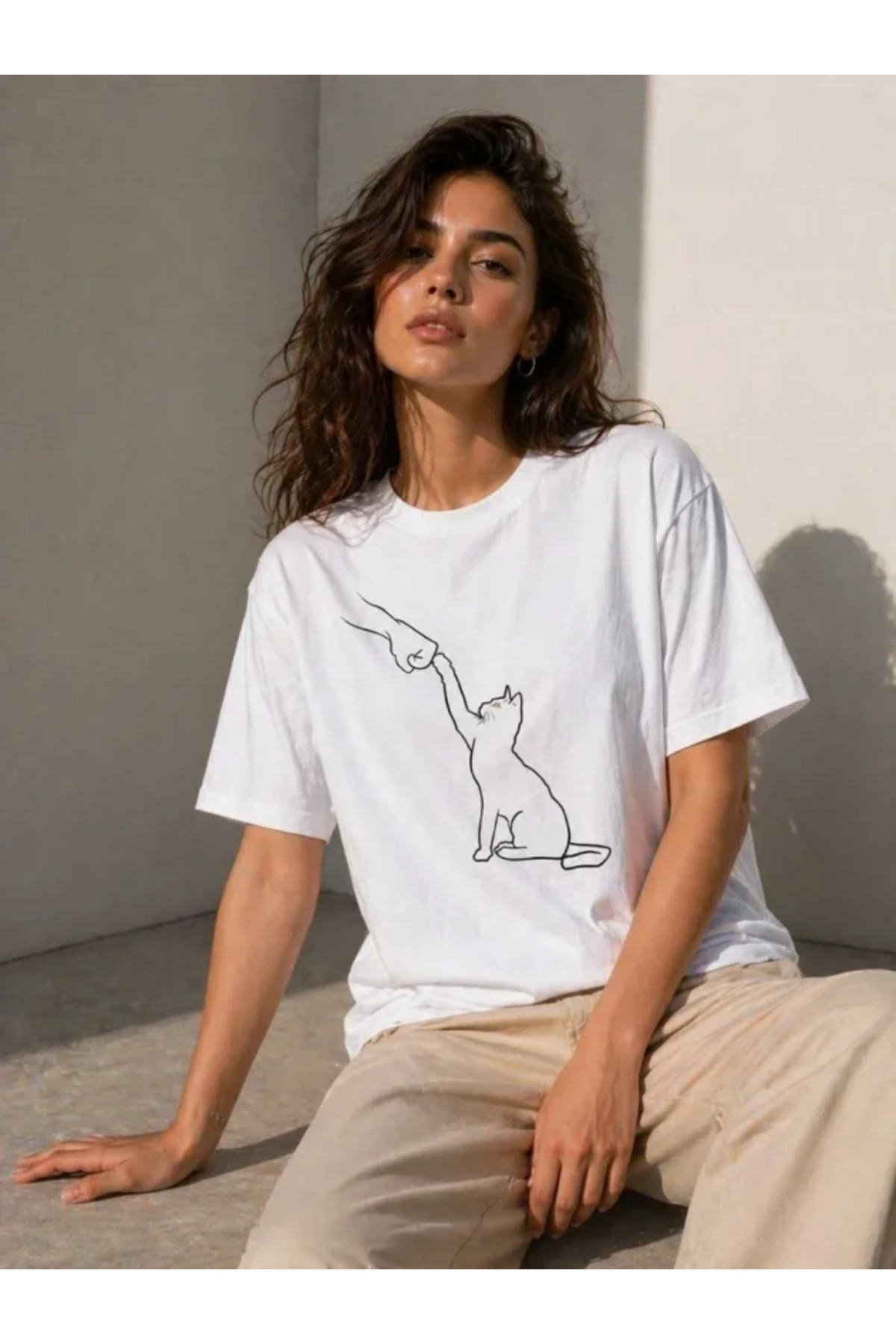 Minimal Kedi Çizim Baskılı Tişört Kısa Kol Yazlık T-Shirt - Beyaz