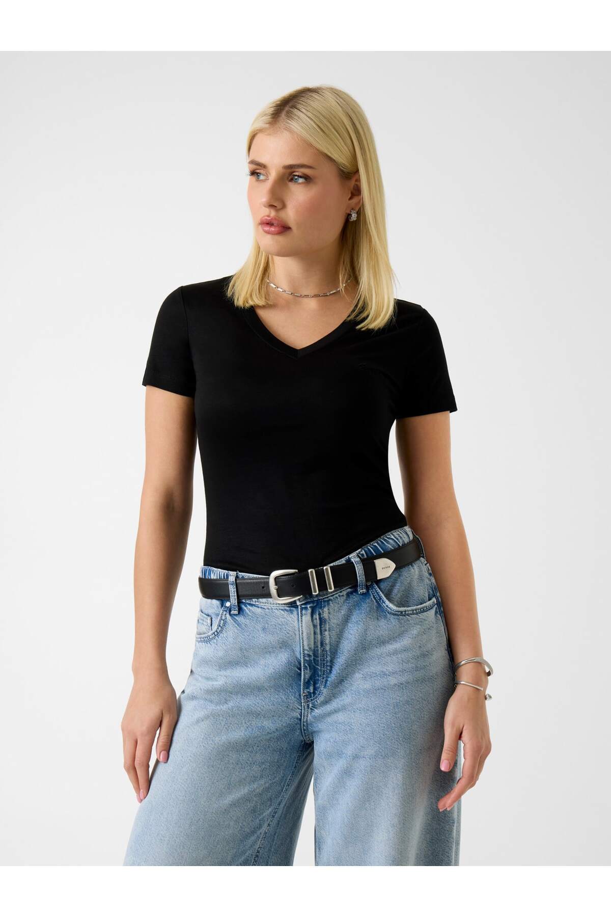 تیشرتزنانهGuessرنگارنگ