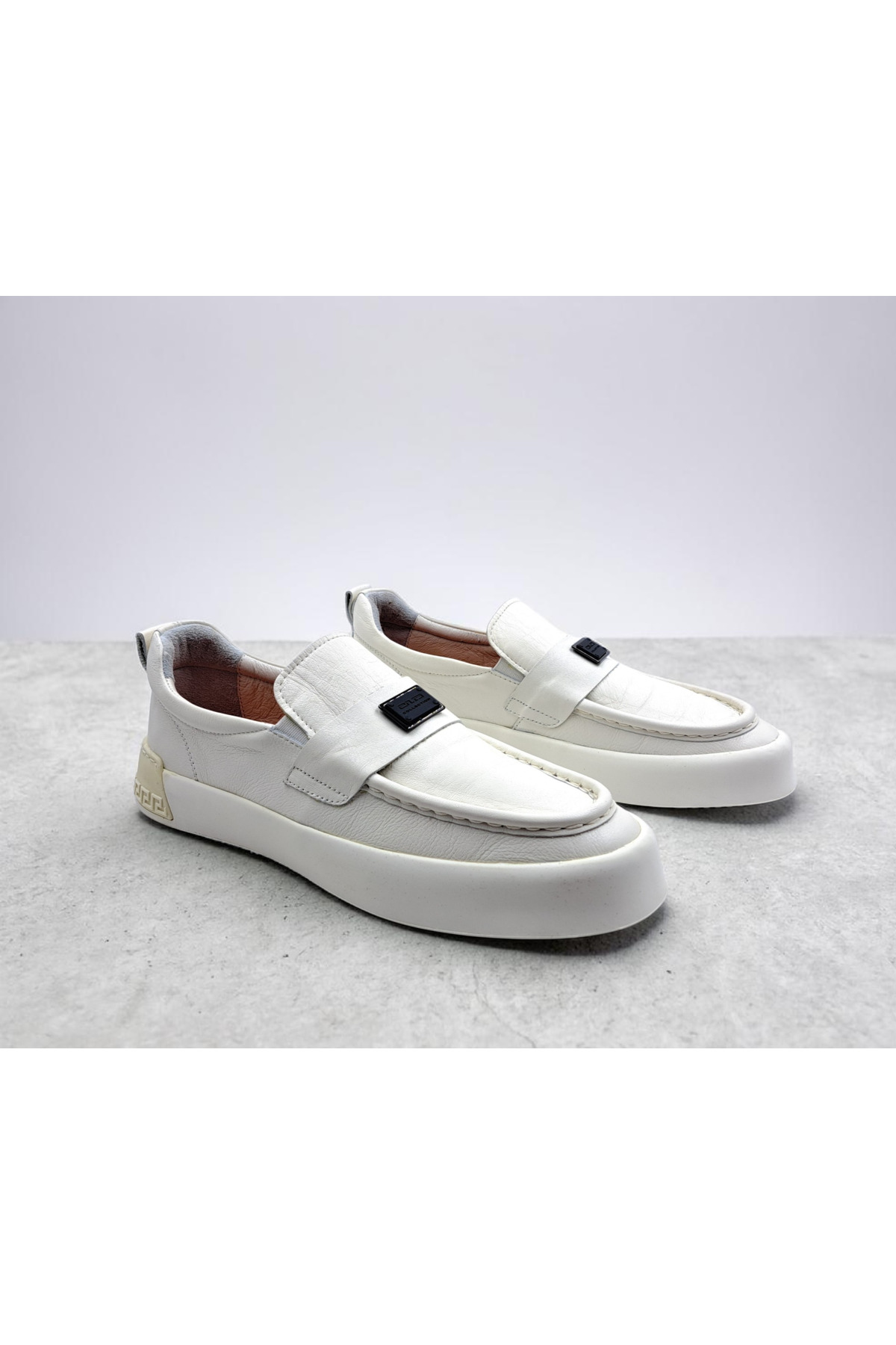 LUCIANO BELLINI Hakiki Deri Bağcıksız Bej Kırık Beyaz Renk Memory Foam Erkek Ayakkabı Loafer