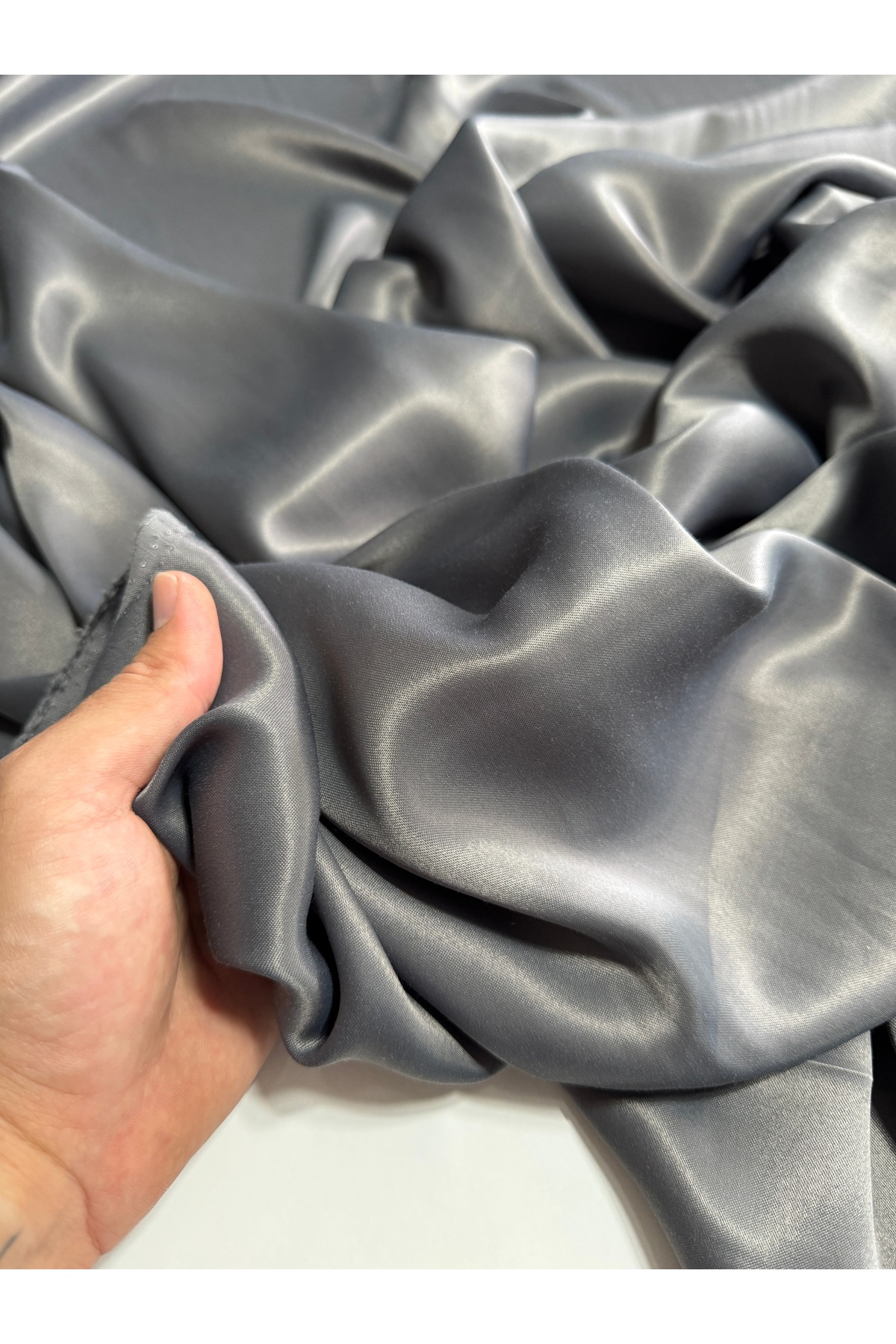 Silk Flush Satin Fabric Bright Cast Polyesters Free Dress 150 cm Width