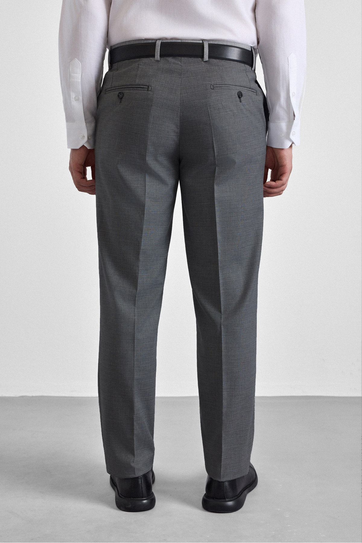 Regular Kalıp Bol Paça Klasik Düz Gri Kumaş Pantolon — خاکستری TYCB746560B52EFE549D62F00 — تصویر 3 از 3