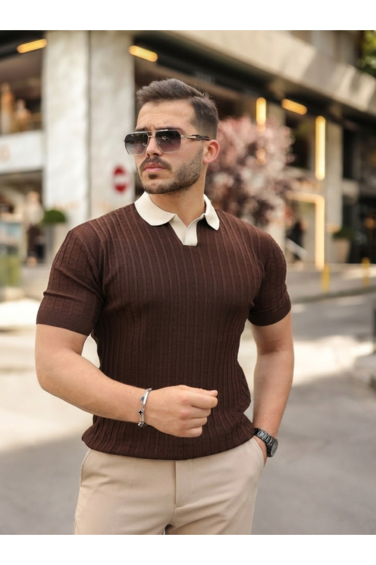 Erkek Yaka Detaylı Desen Dokulu Triko Tişört