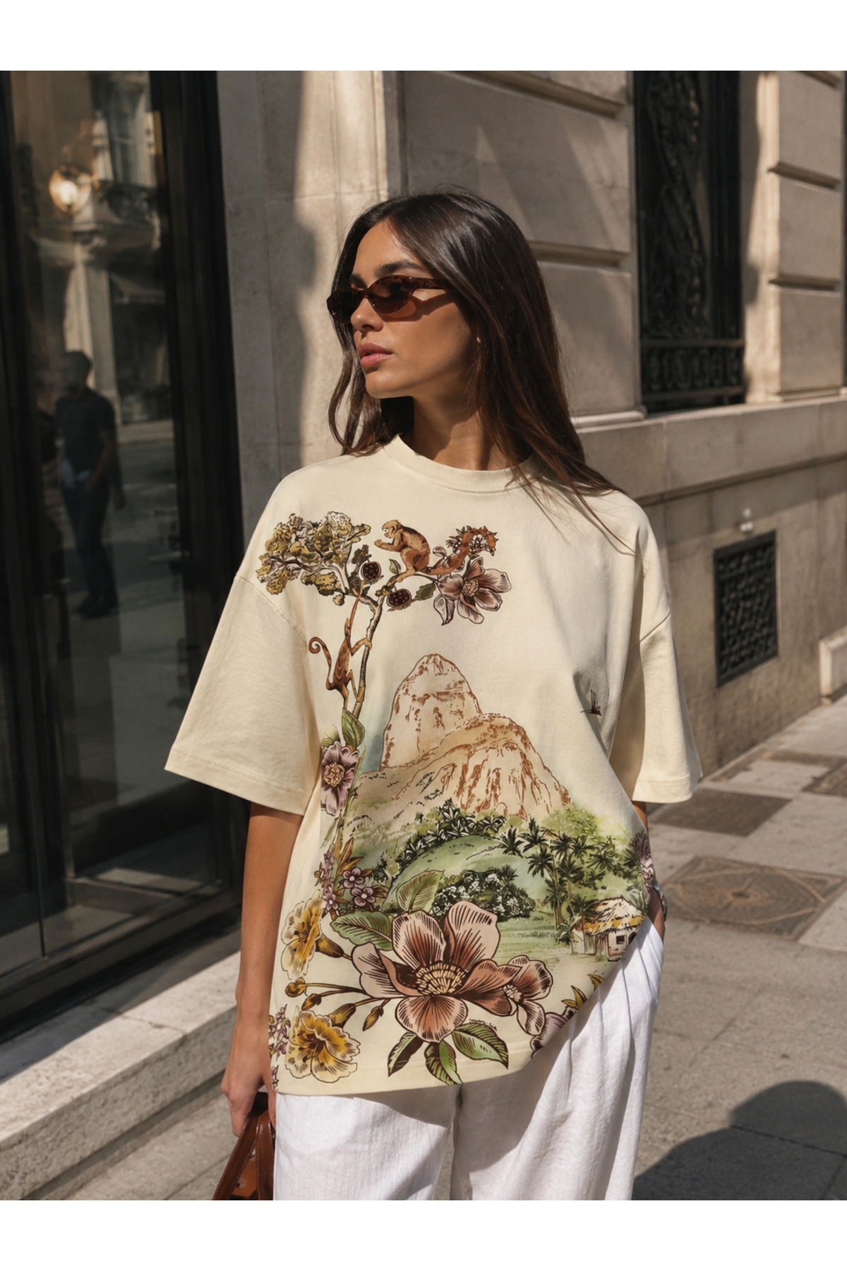 Oversize Cut Short Sleeve Printed T-shirt