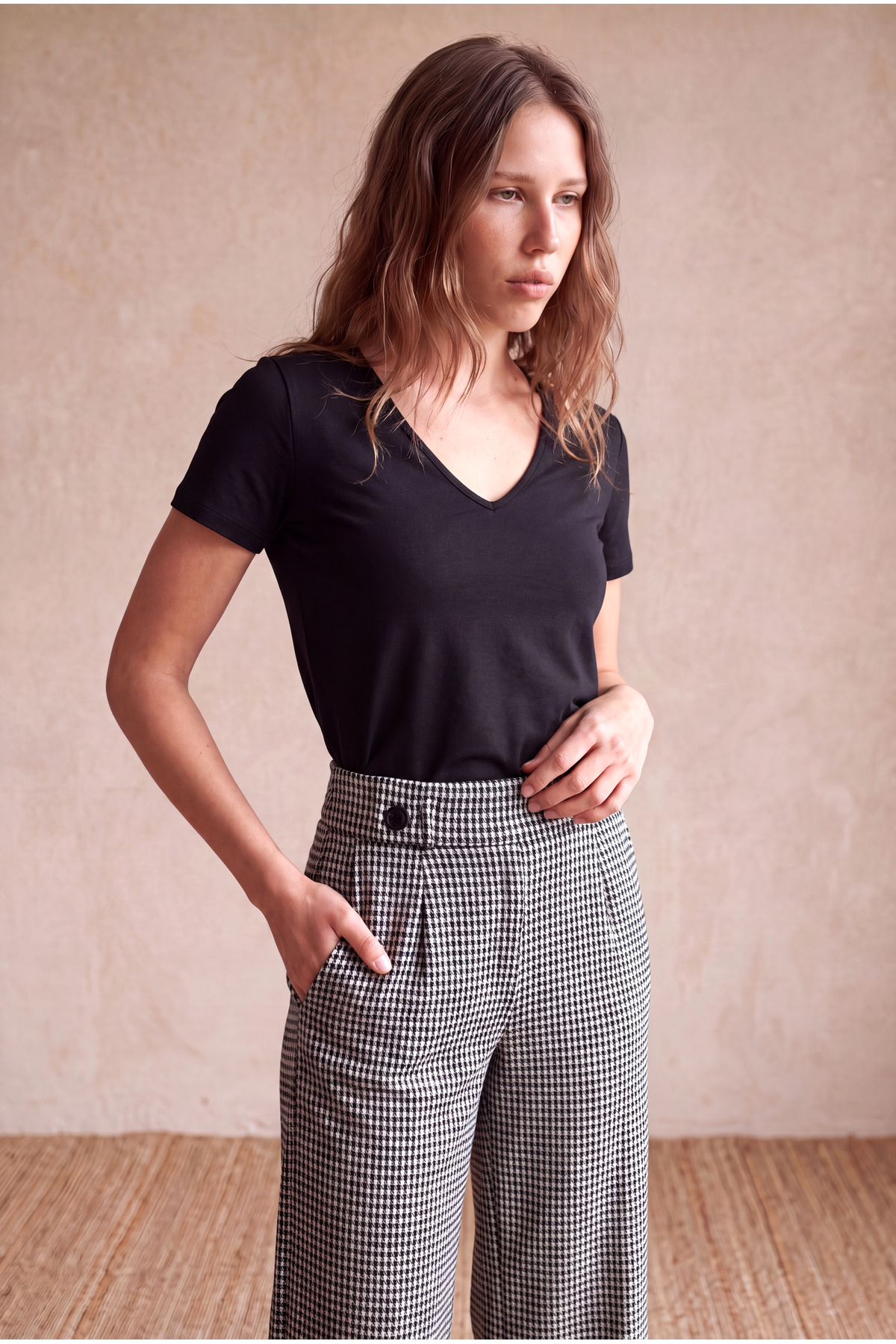 Women's Black Modal / Cotton Blend Regular Fit V-Neck Short Sleeve T-Shirt DELANEY