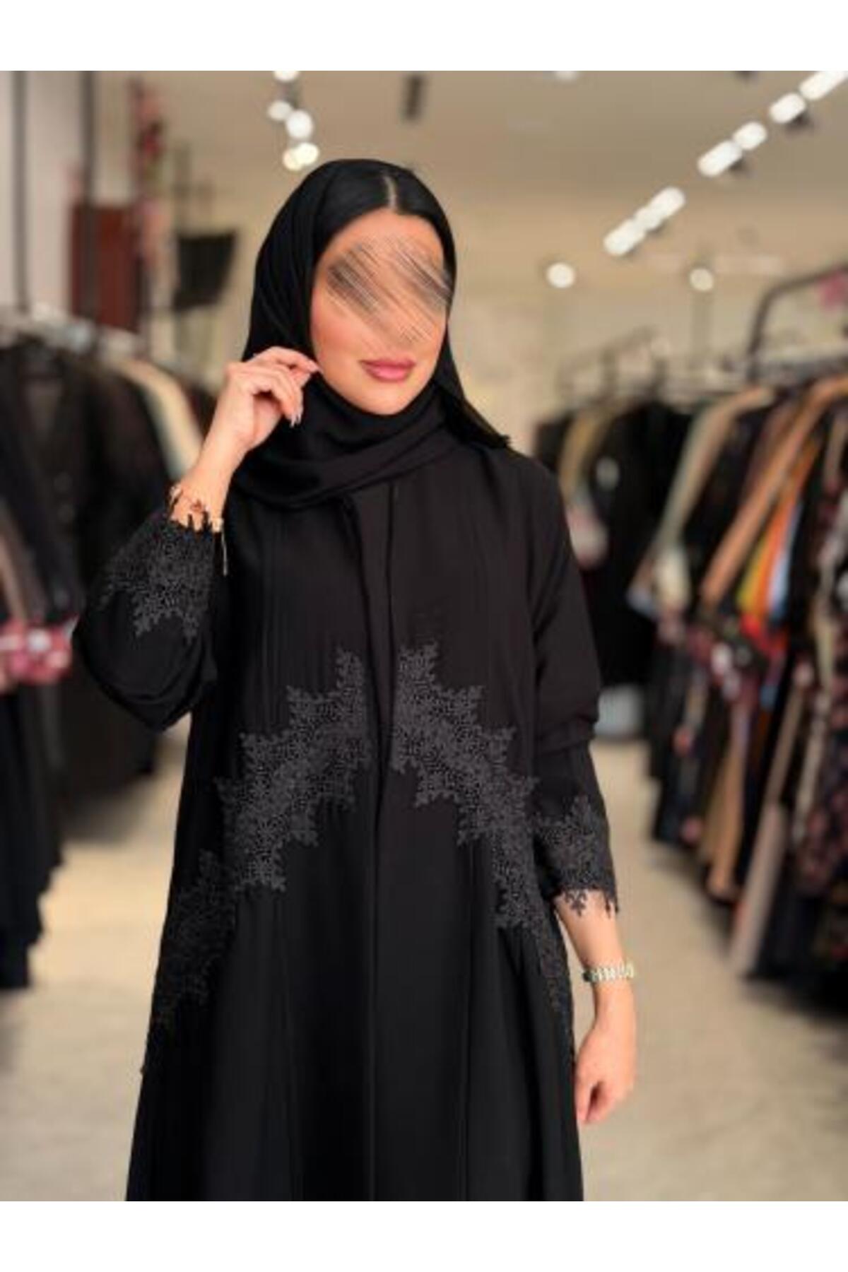 عباية كريب ملكي