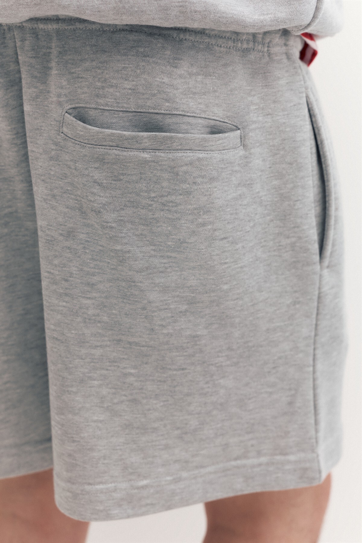Pull & Bear STWD jogger bermuda şort görsel 4